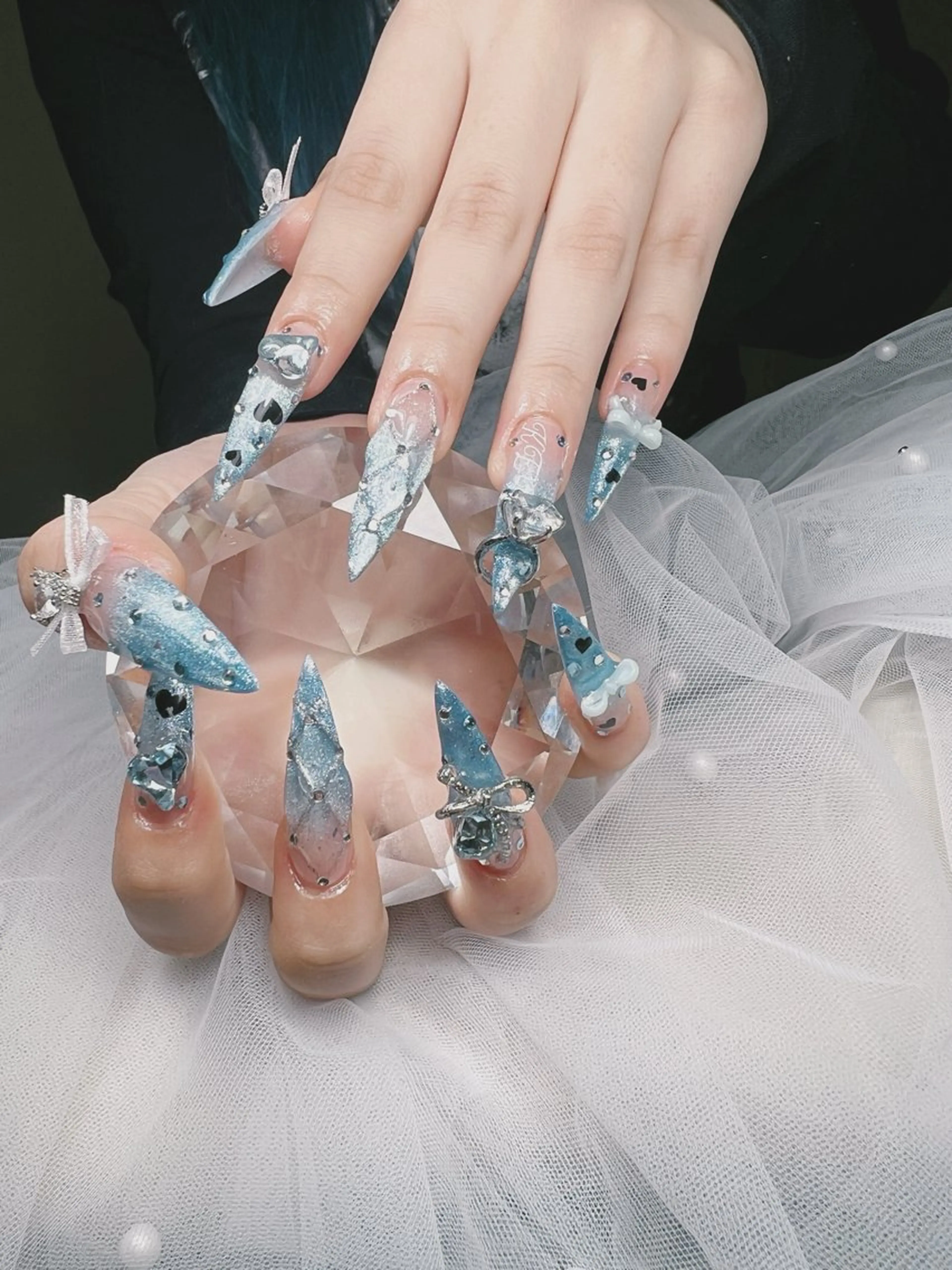 ネイル アートネイル オーロラネイル チークネイル 長さ出し フットネイル Noiranail_ studio川越西口のネイルデザイン