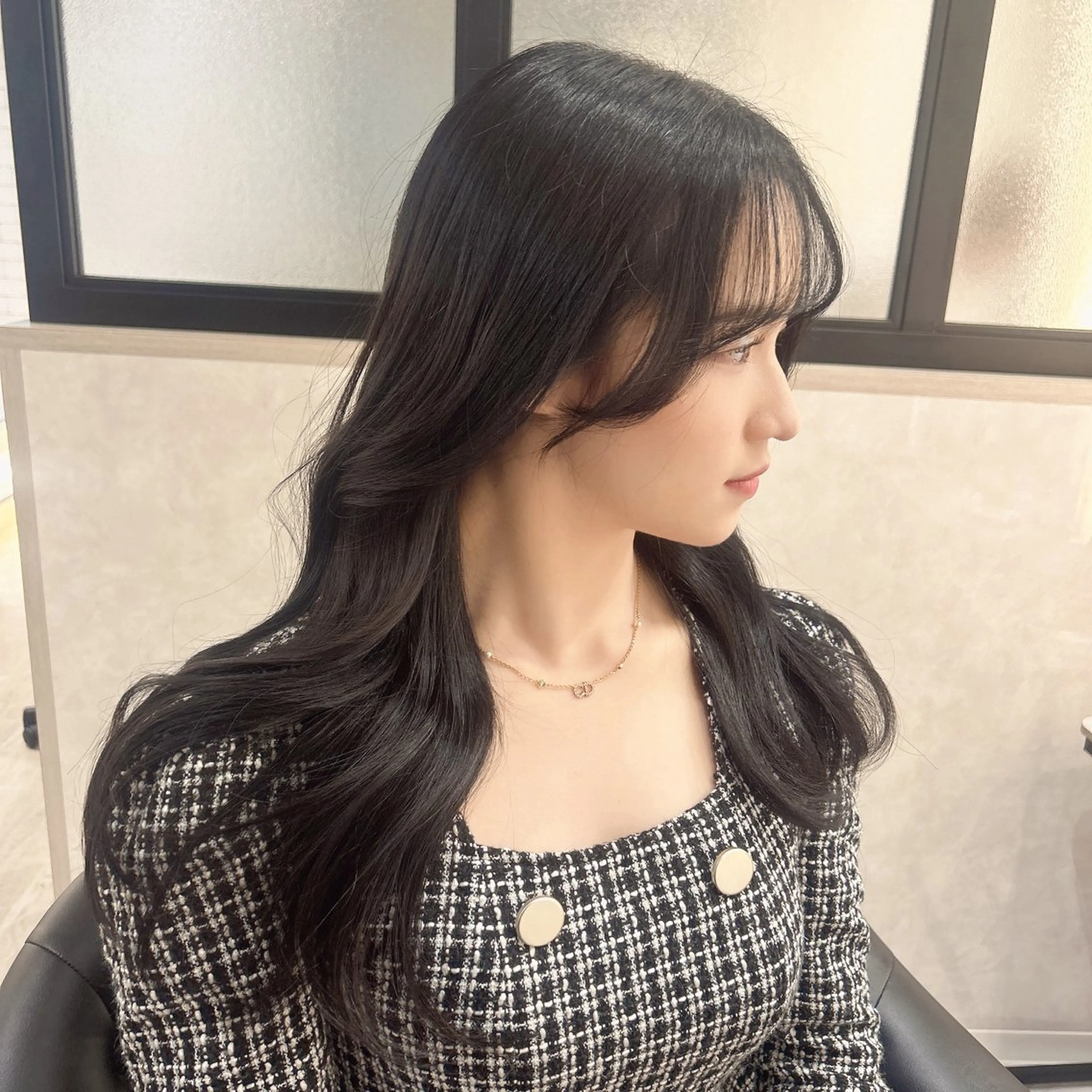 ロング カラー カット ヘアカラー トリートメント emi/髪質改善/ 韓国風/艶カラーのヘアスタイル