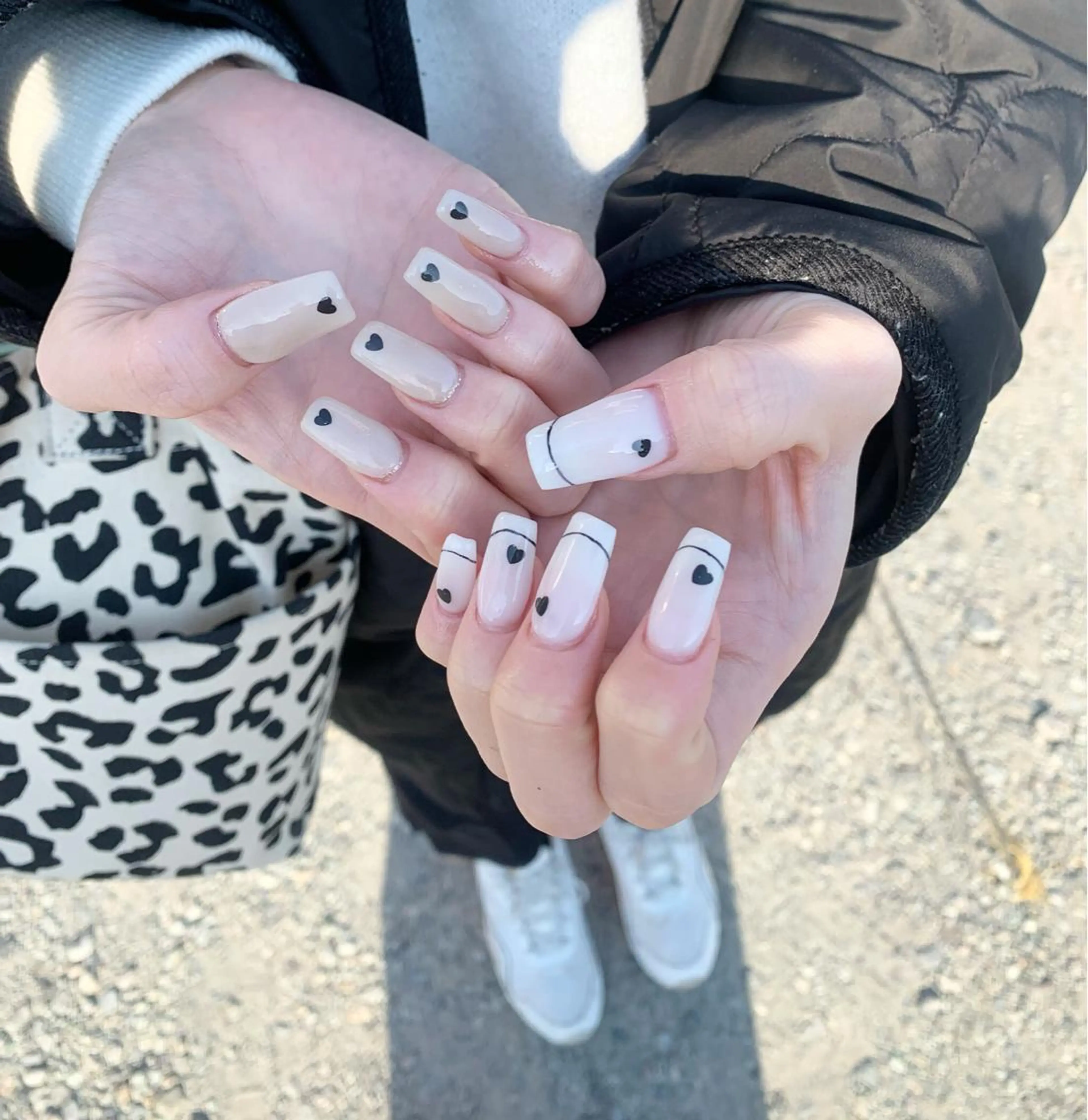 ロング ネイル アートネイル ハート 春ネイル バレンタイン pu muのネイルデザイン
