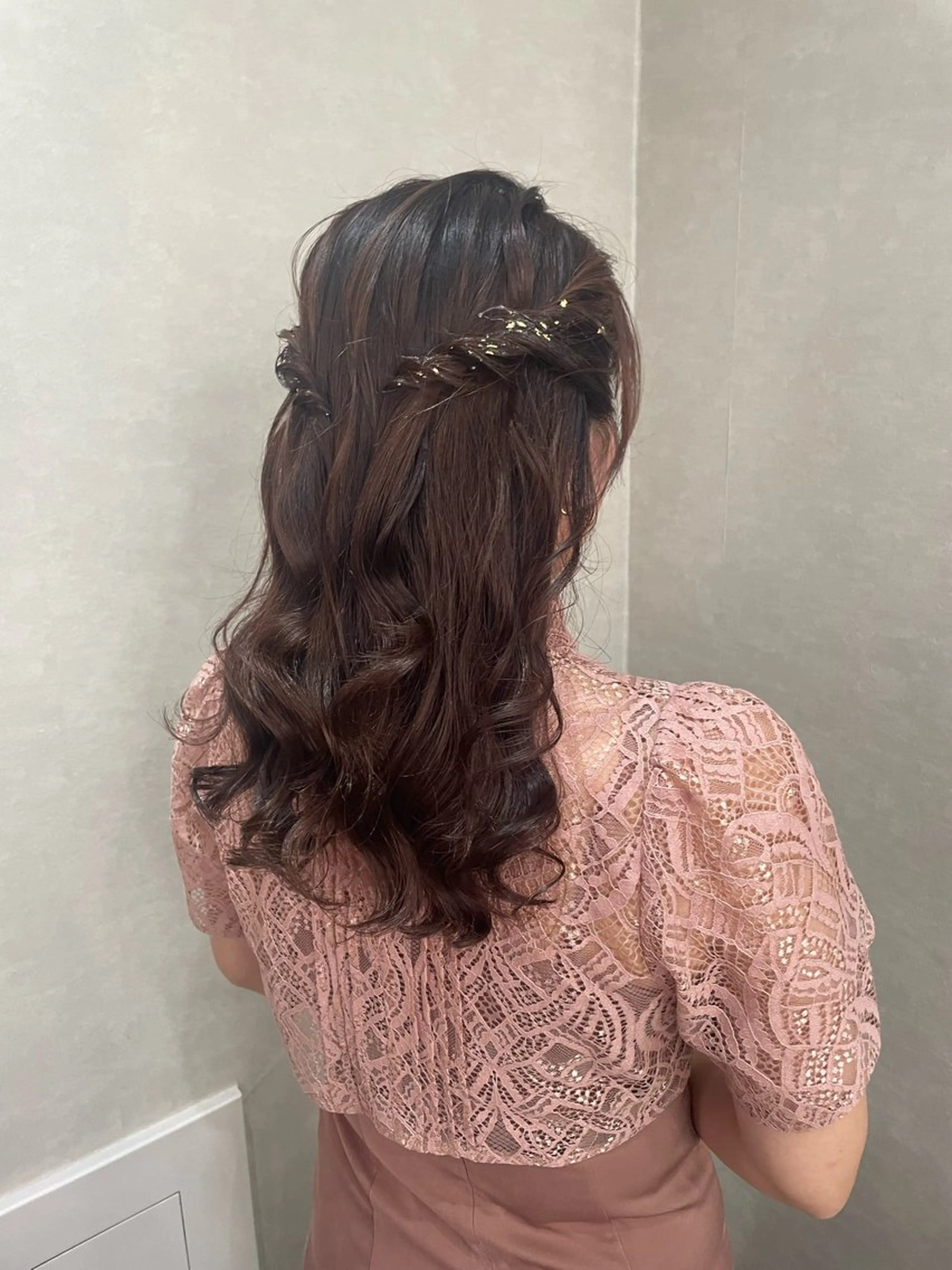 ミディアム ヘアアレンジ ヘアセット Osoko Hiyoriのヘアスタイル