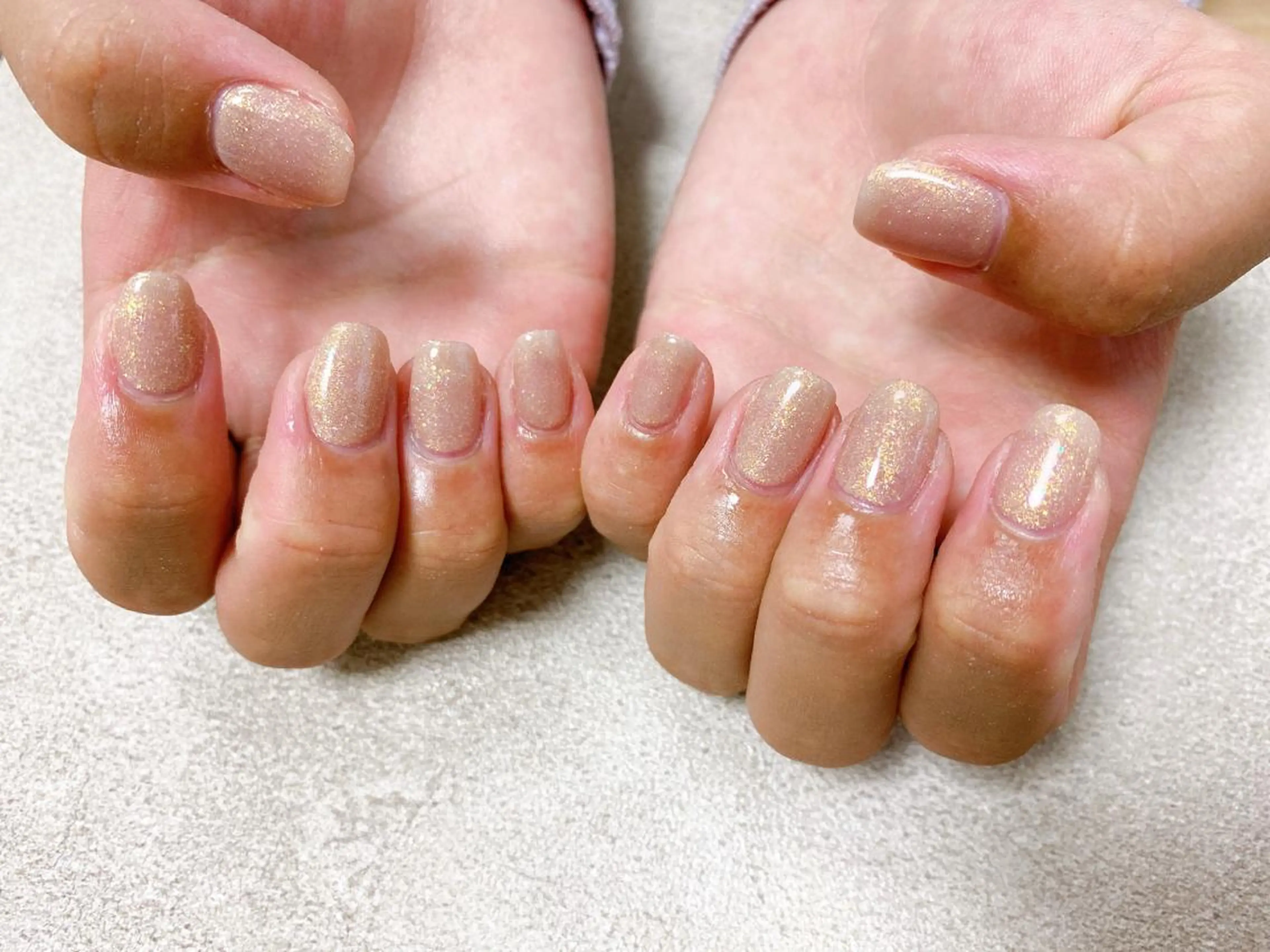 ネイル キラキラネイル ラメ(グリッター) ハンドネイル mogunail &blowのネイルデザイン