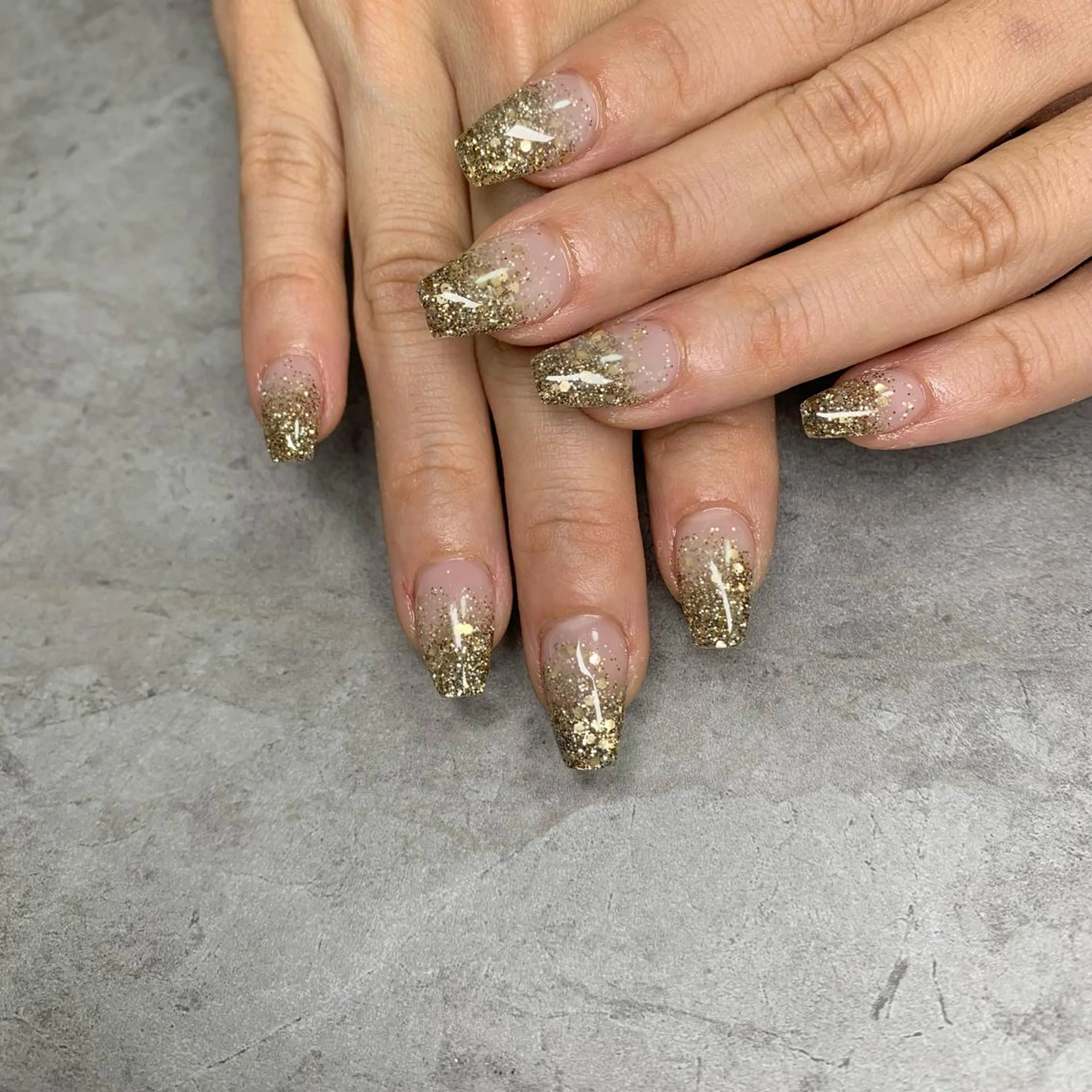 ミディアム YUNA FUKUDAのネイルデザイン