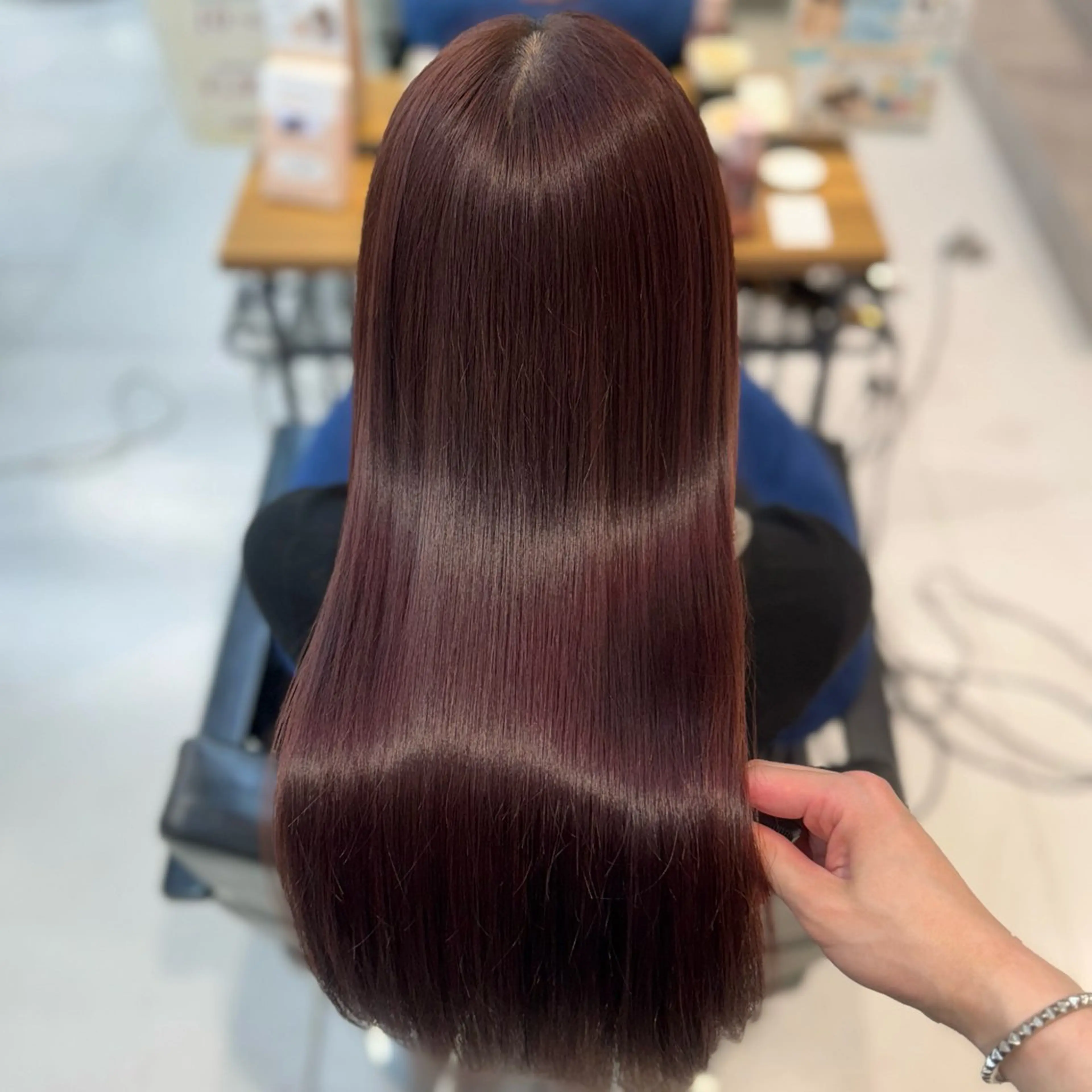 ロング カラー ピンクカラー バイオレットカラー カット ヘアカラー トリートメント 田島拓海 ボブカットのヘアスタイル