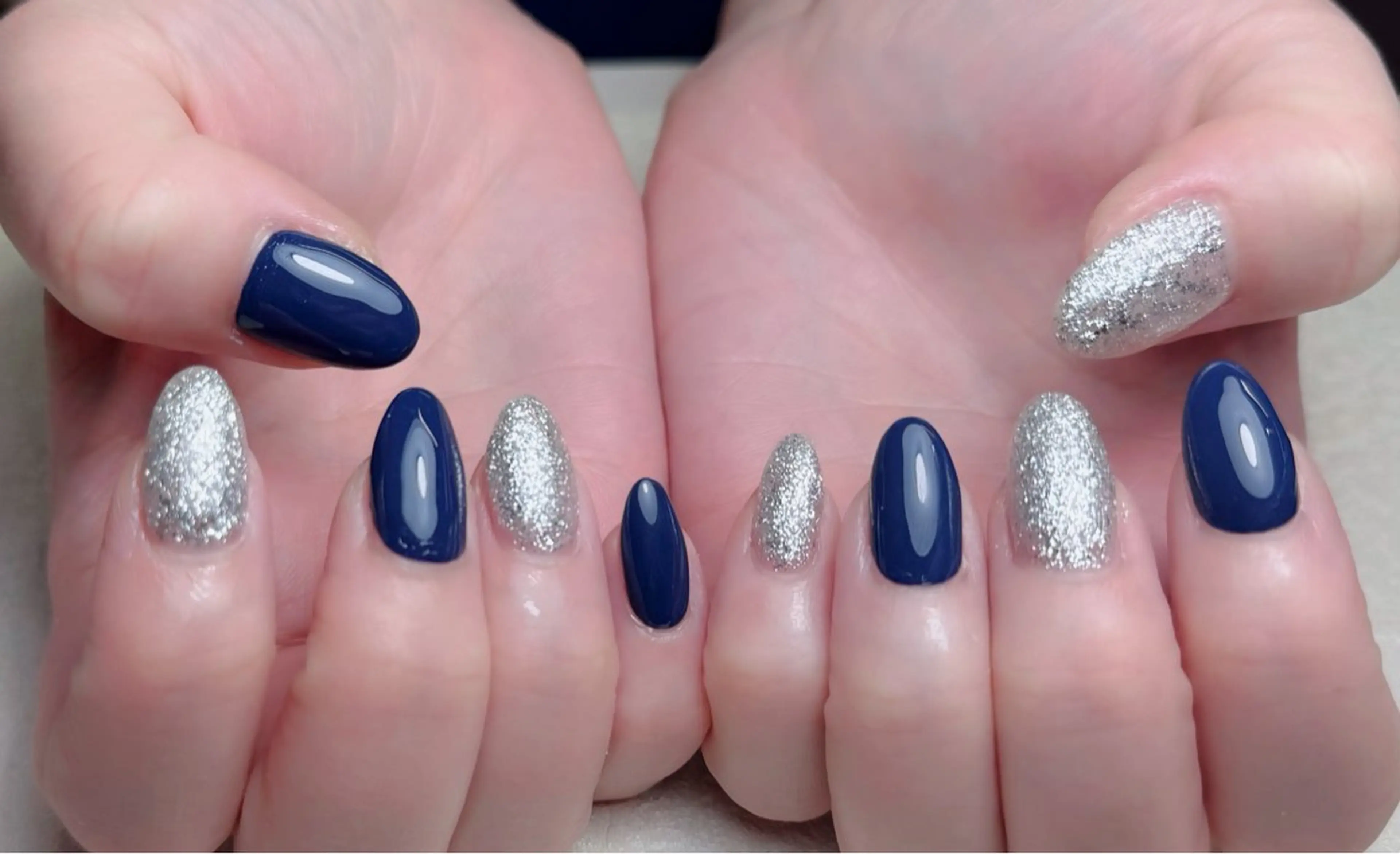 ネイル アートネイル 長さ出し フレンチネイル ジェルネイル ガーリー ハンドネイル 中野駅から2分 MEO NAILのネイルデザイン