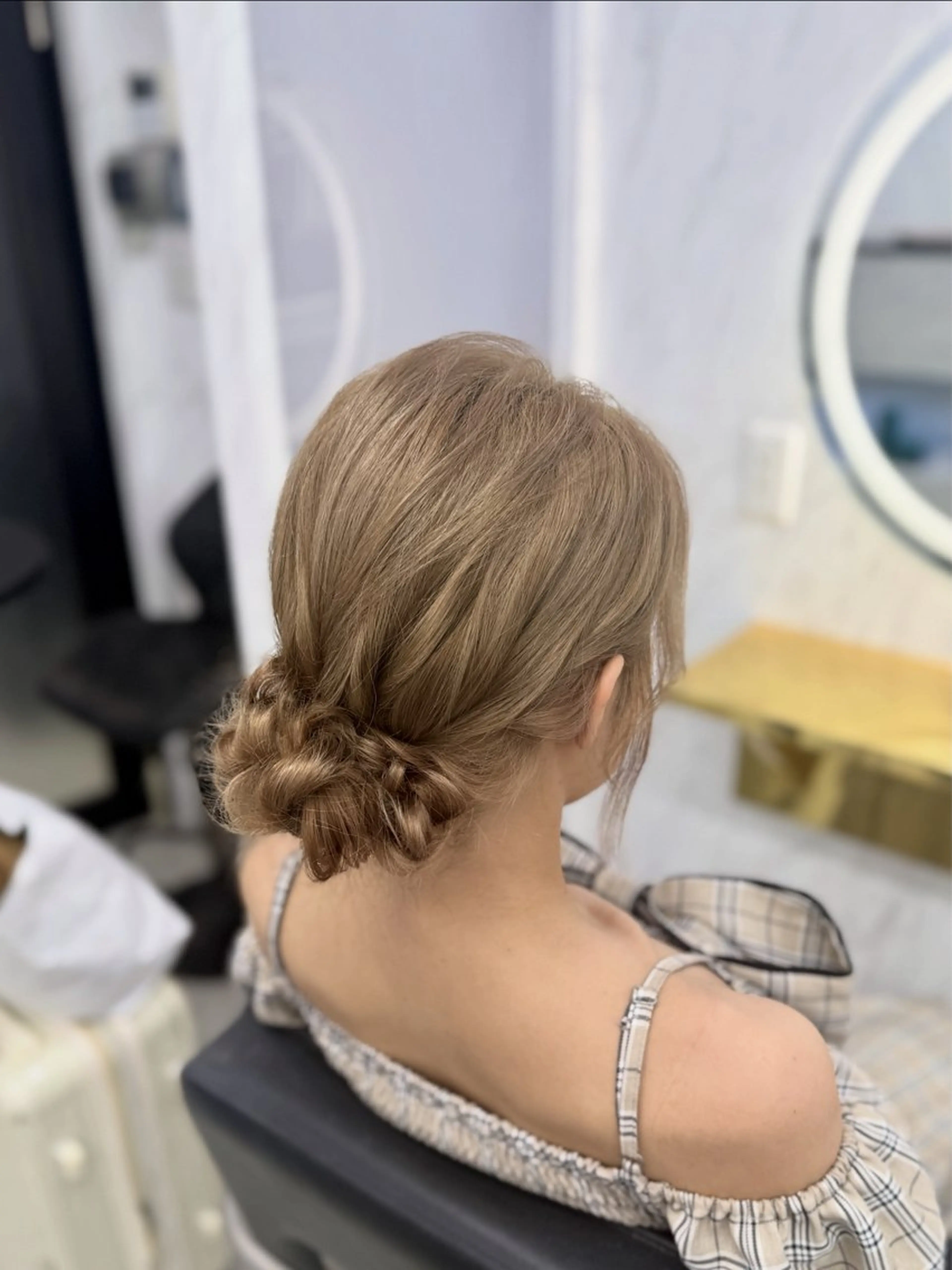 セミロング ヘアアレンジ エクステ🩵ブリーチ 韓国ヘア🩵KAEのヘアスタイル
