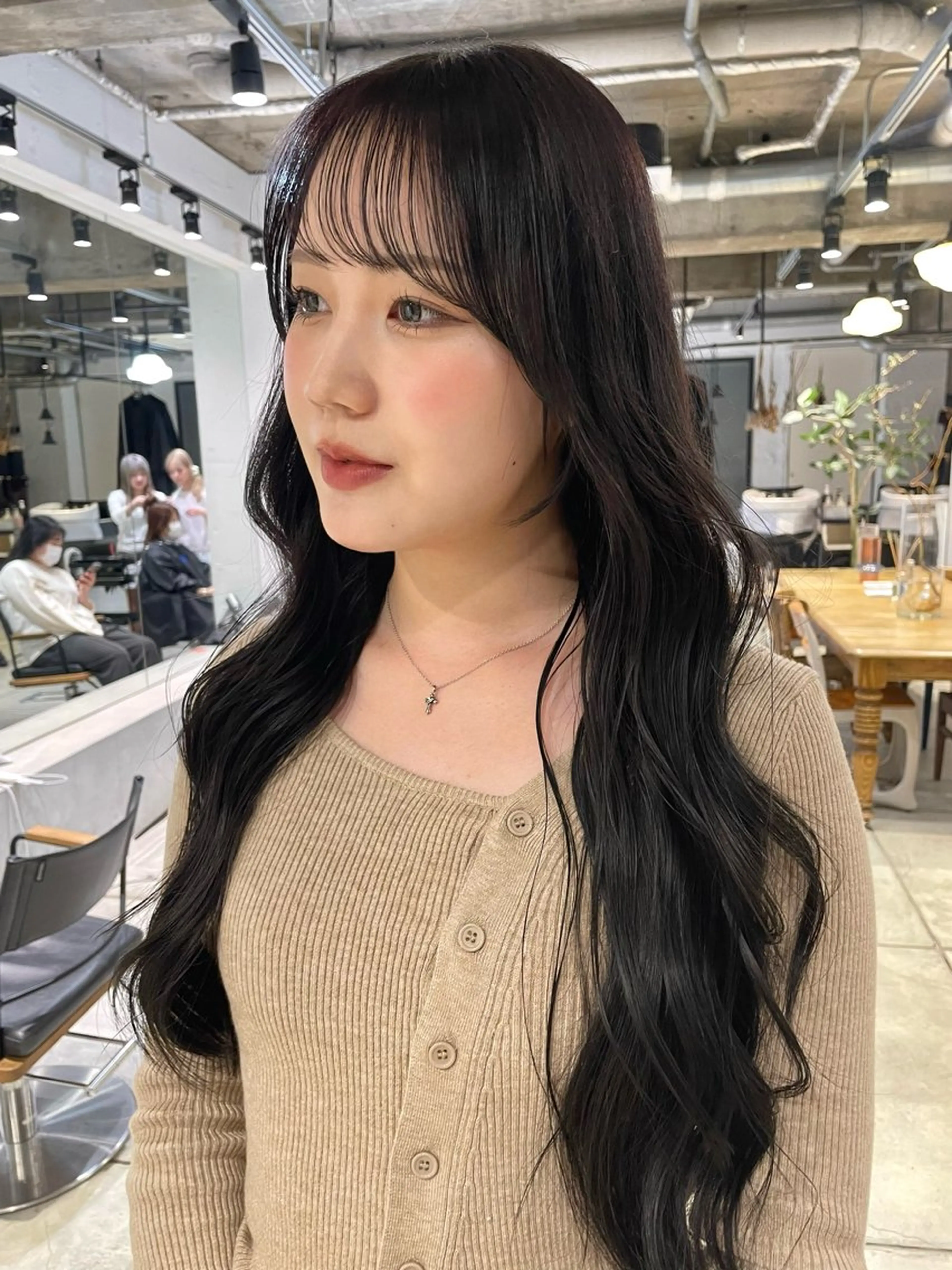 ロング カラー グレージュ 顔周りカット ユウナ🎀レイヤー/ 暖色カラーのヘアスタイル