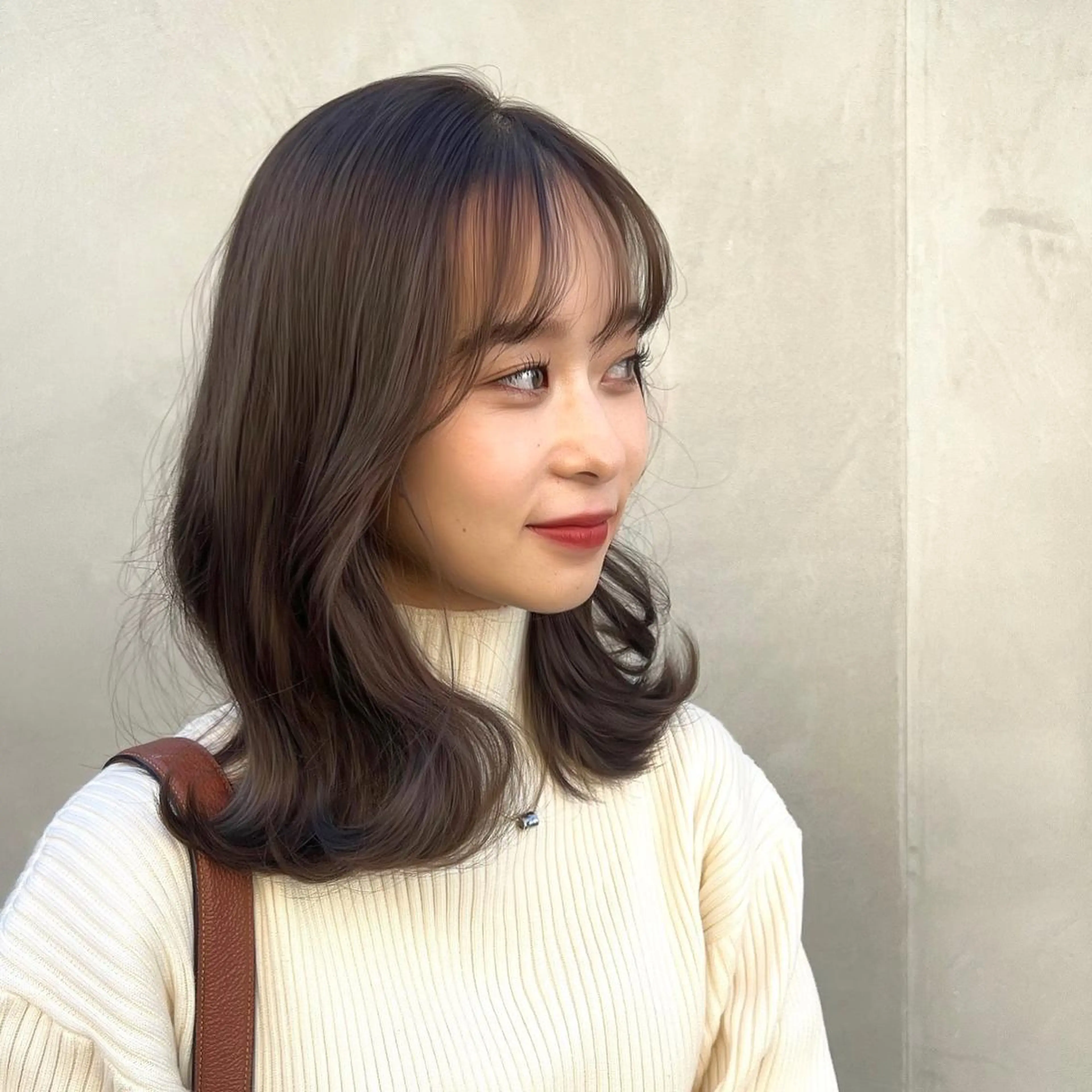 ミディアム くびれヘア 韓国ヘア♡ 顔まわりカットayaのヘアスタイル