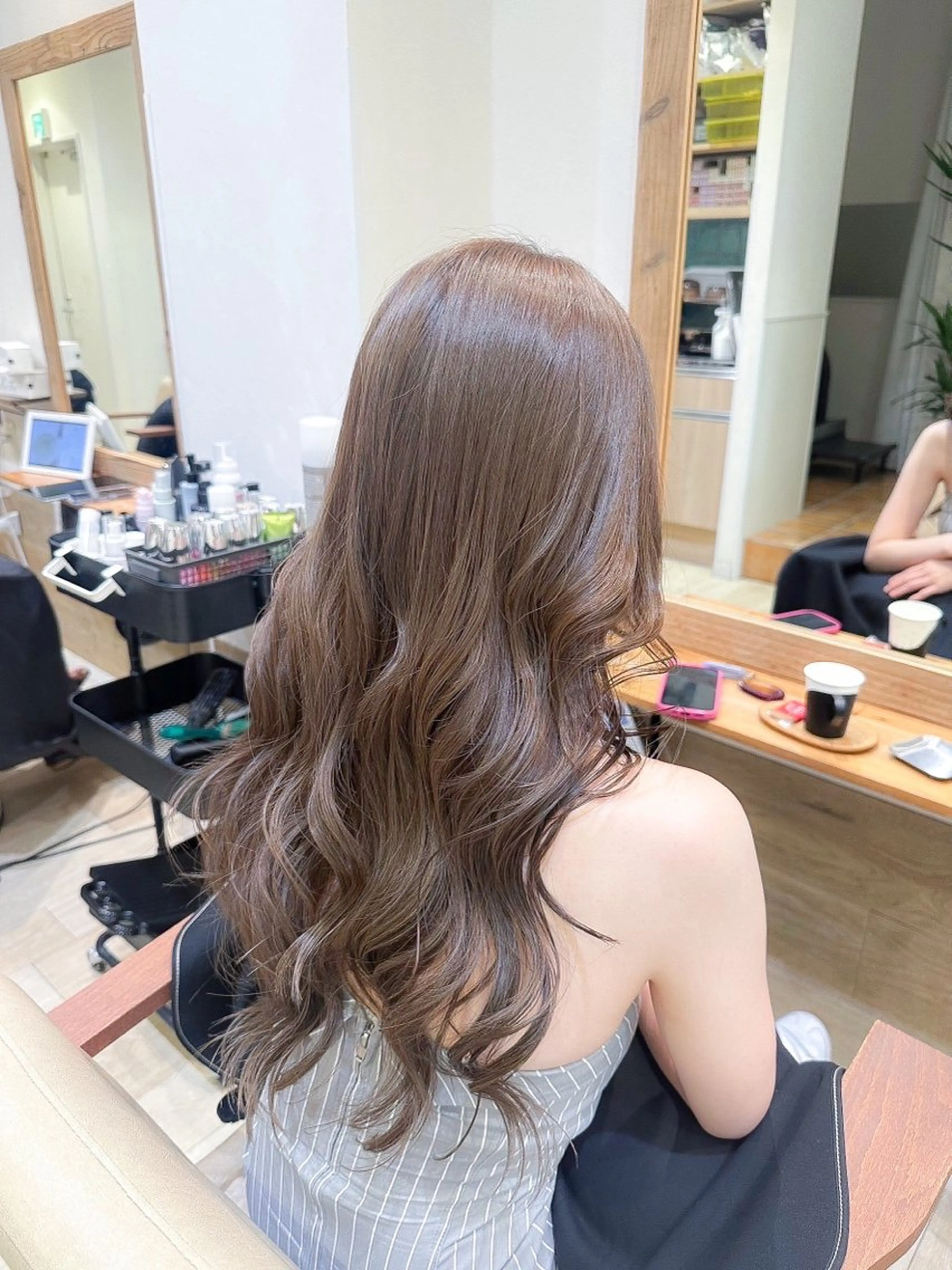 ロング カラー ベージュカラー ブリーチなしカラー RURI🩵のヘアスタイル
