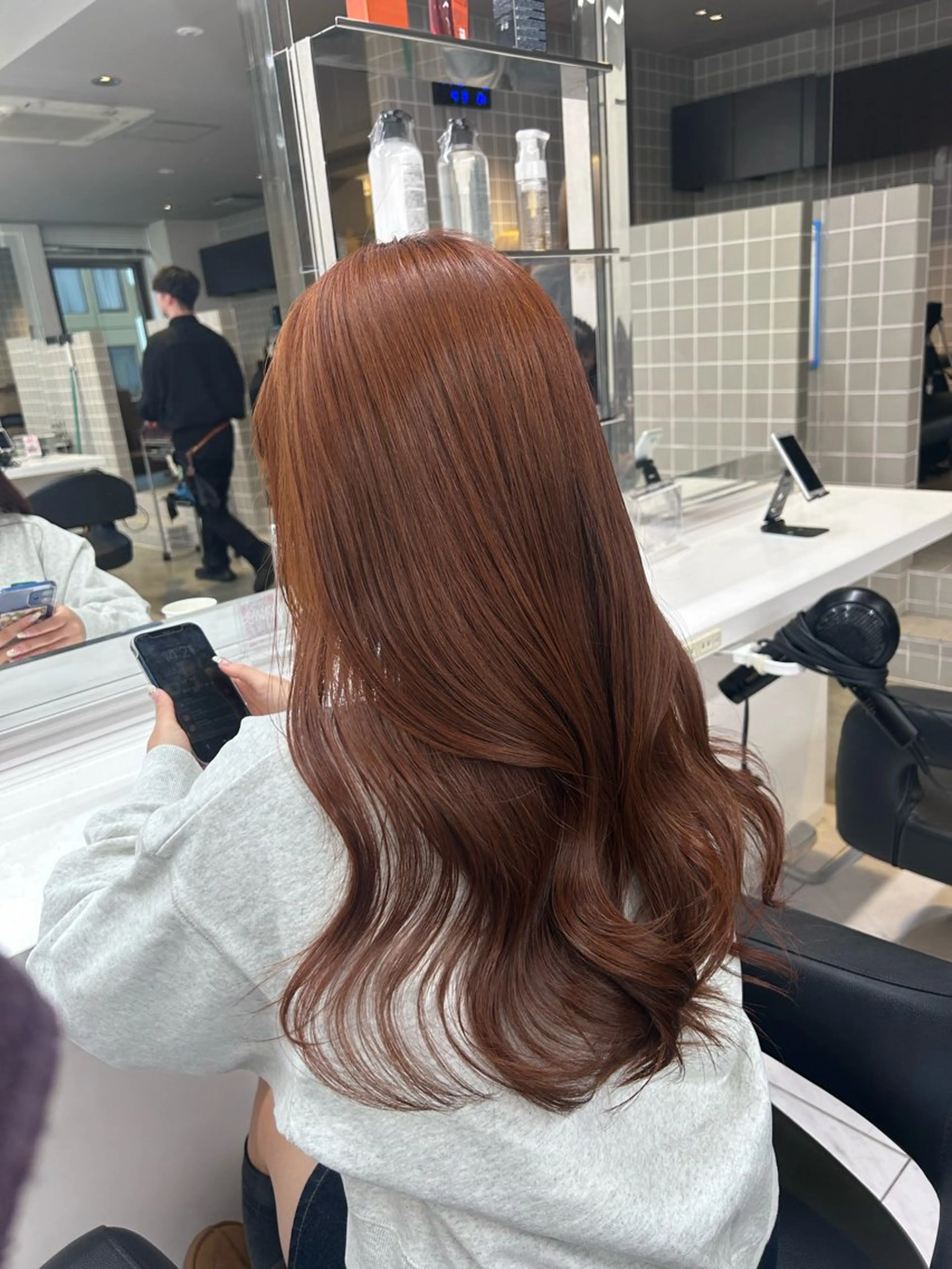 ロング カラー パーマ ヘアアレンジ メンズ キッズ ヘアカラー トリートメント ヘアセット ブリーチなしカラー/ ブラウン/レイヤーのヘアスタイル