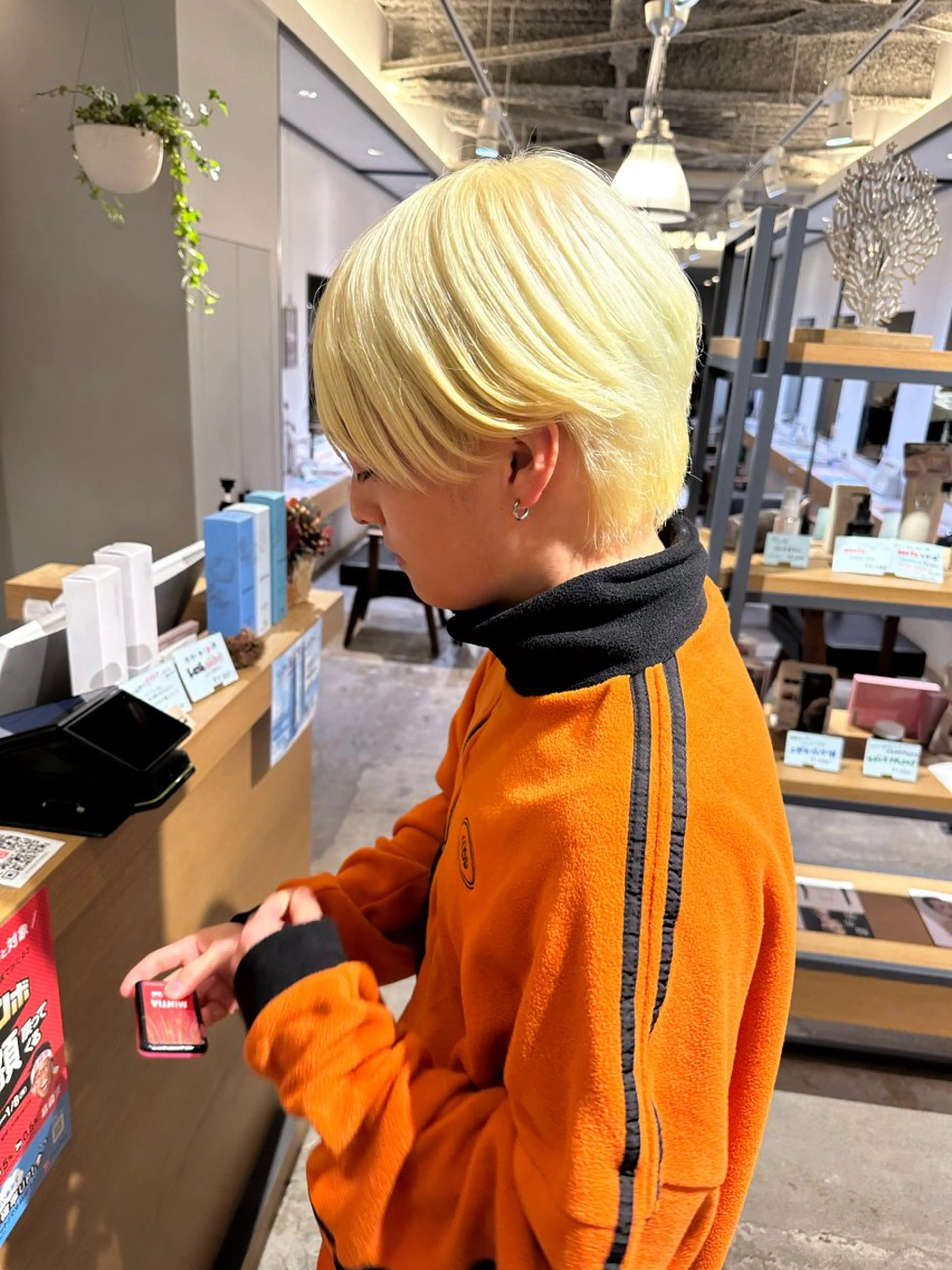 メンズ メンズブリーチ ヘアカラー AIRI 🐈⬛のヘアスタイル