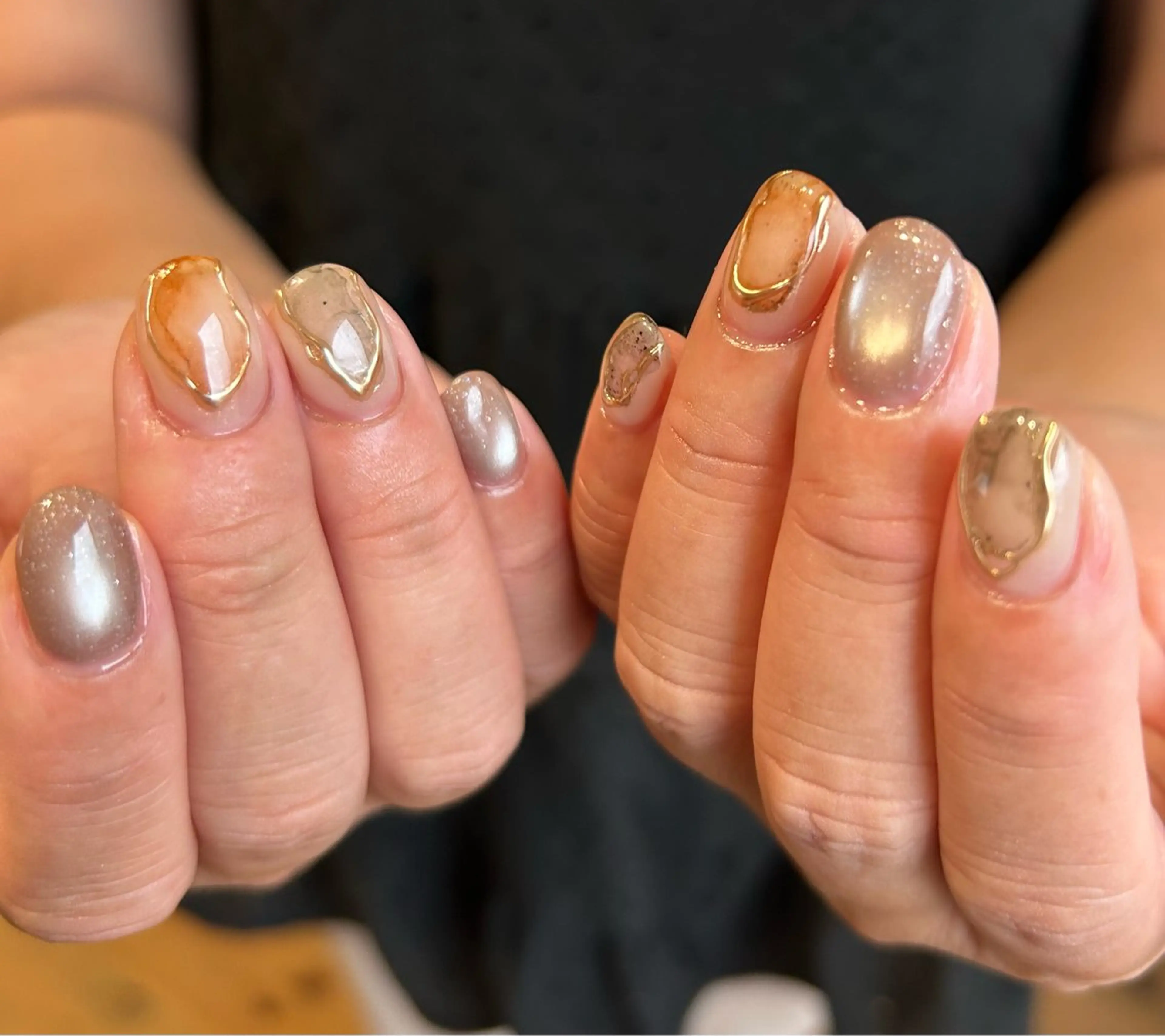 ネイル フラッシュネイル マグネットネイル ニュアンスネイル オフィスネイル ショートネイル sufu. nail YUKIのネイルデザイン