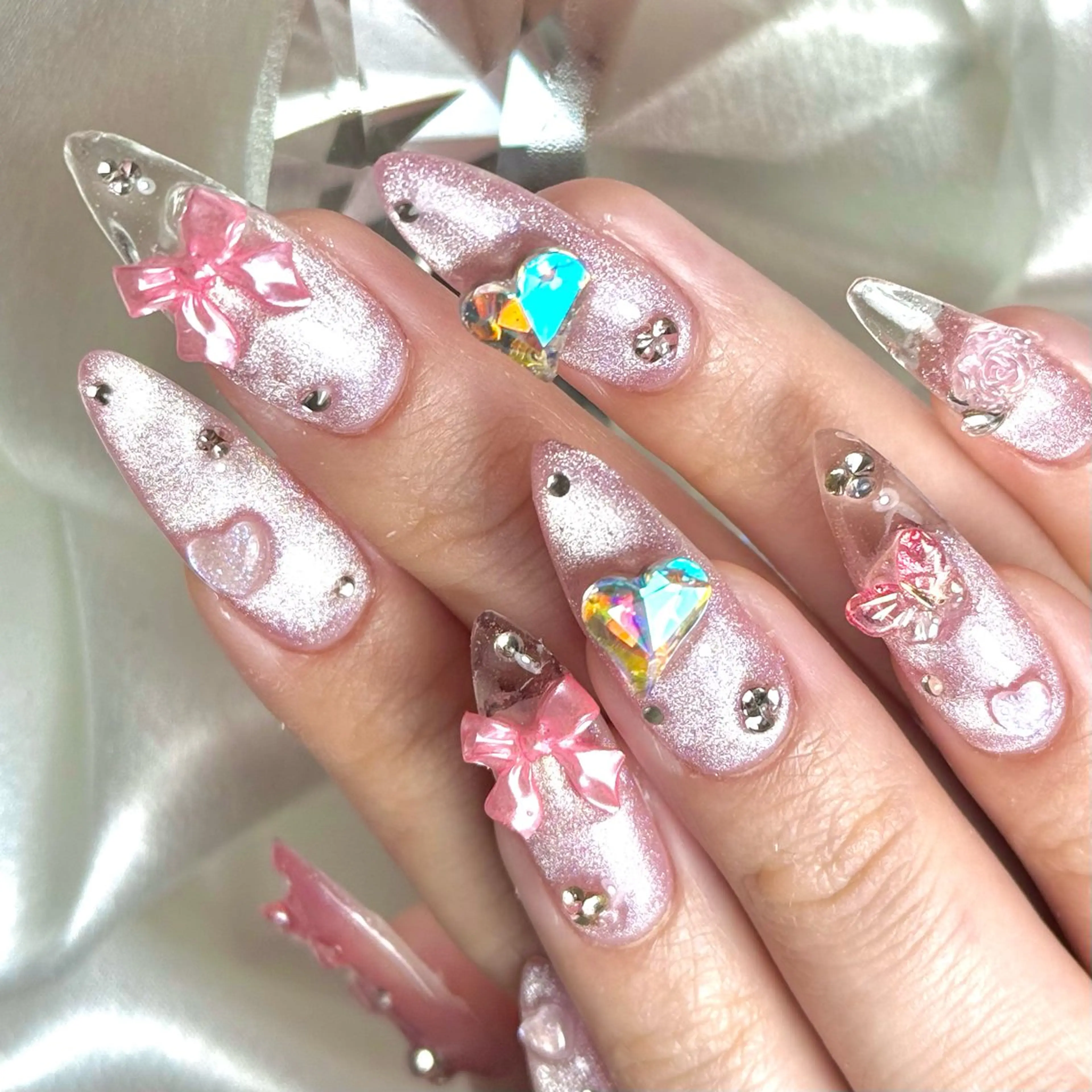 ネイル クリアネイル フレンチネイル ジェルネイル ハンドネイル ルシイ🎀新宿長さ 出しパーツ専門店のネイルデザイン