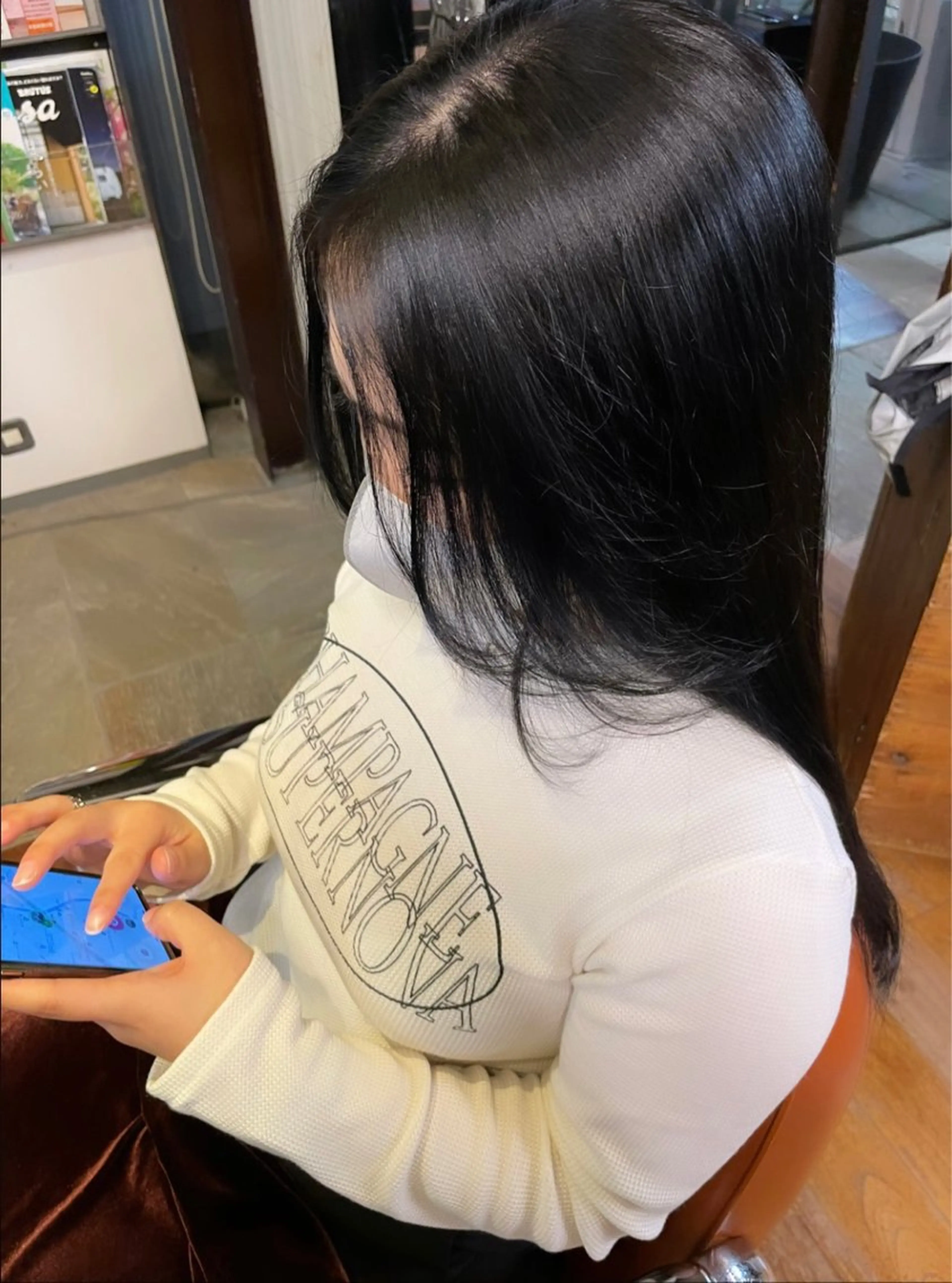 ロング くびれヘア 韓国風ヘア レイヤーカット ロング ayaka |トレンドヘアのヘアスタイル