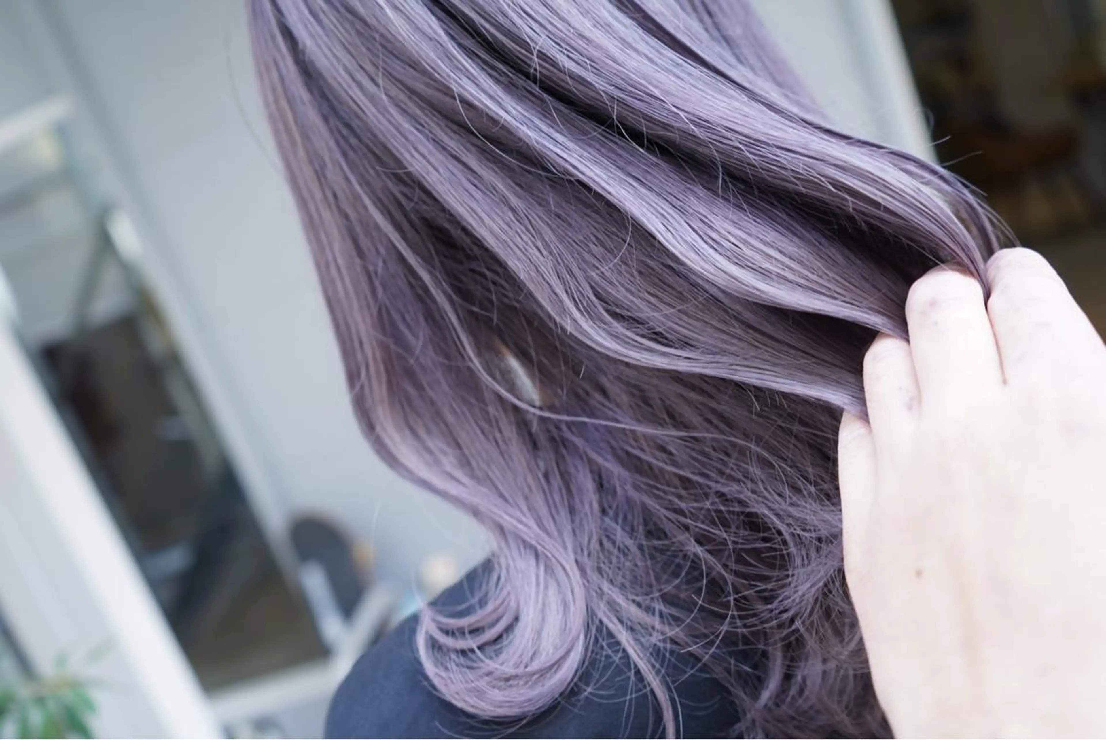 セミロング カラー ヘアアレンジ lani ブリーチ /ダブルカラーのヘアスタイル