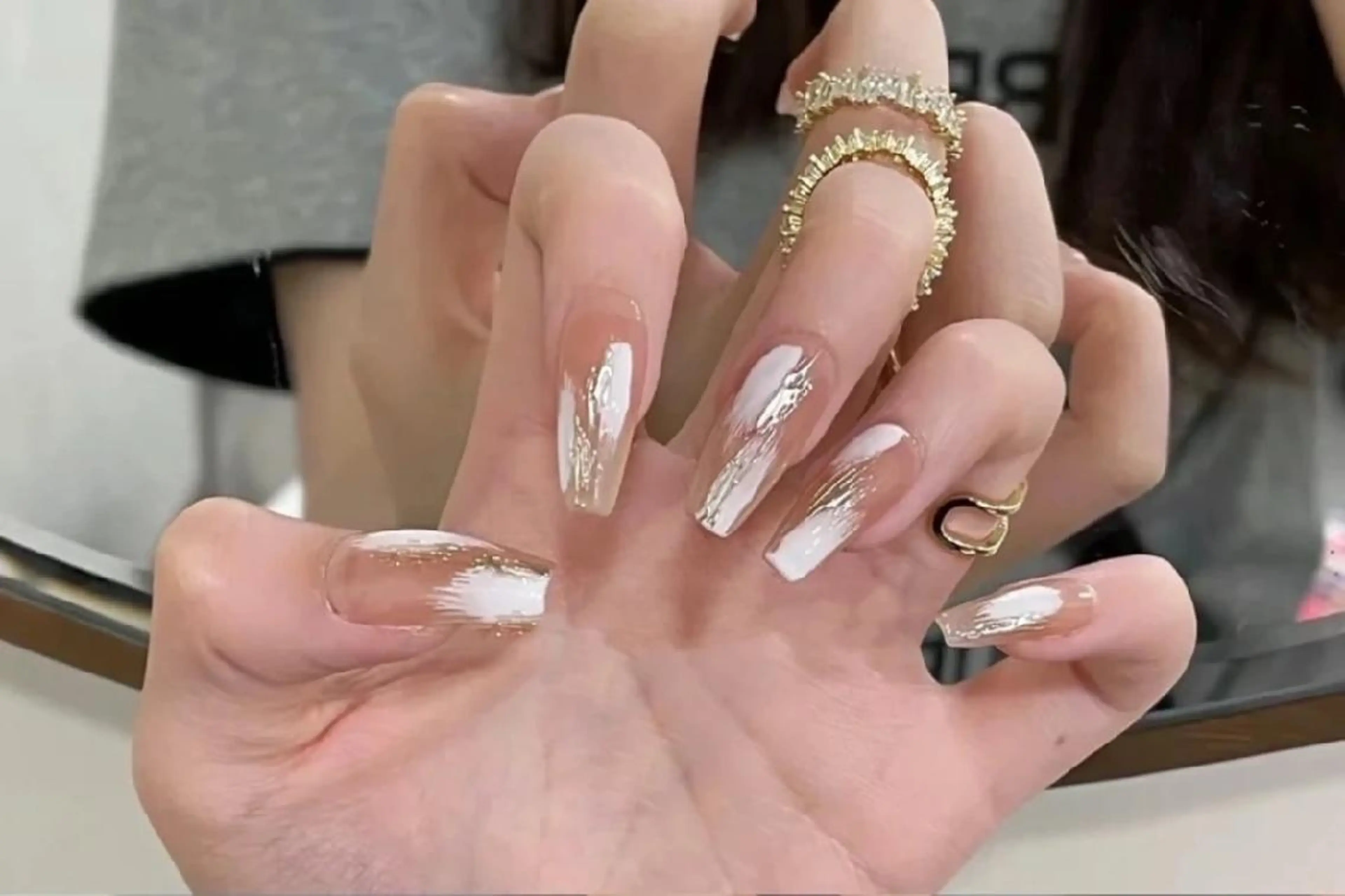 ネイル Theone栄店 田口のネイルデザイン