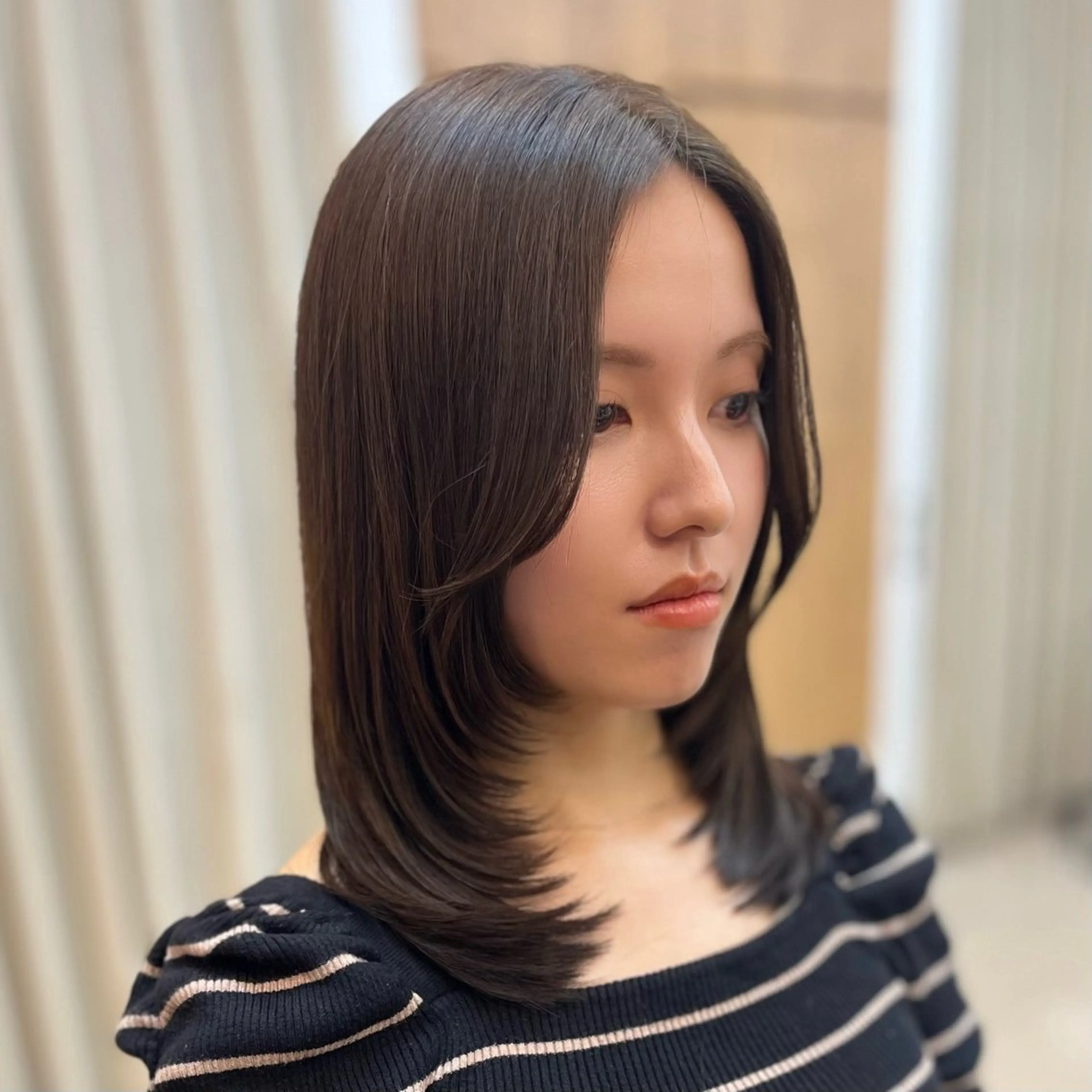 セミロング 美容師歴13年 川口のヘアスタイル
