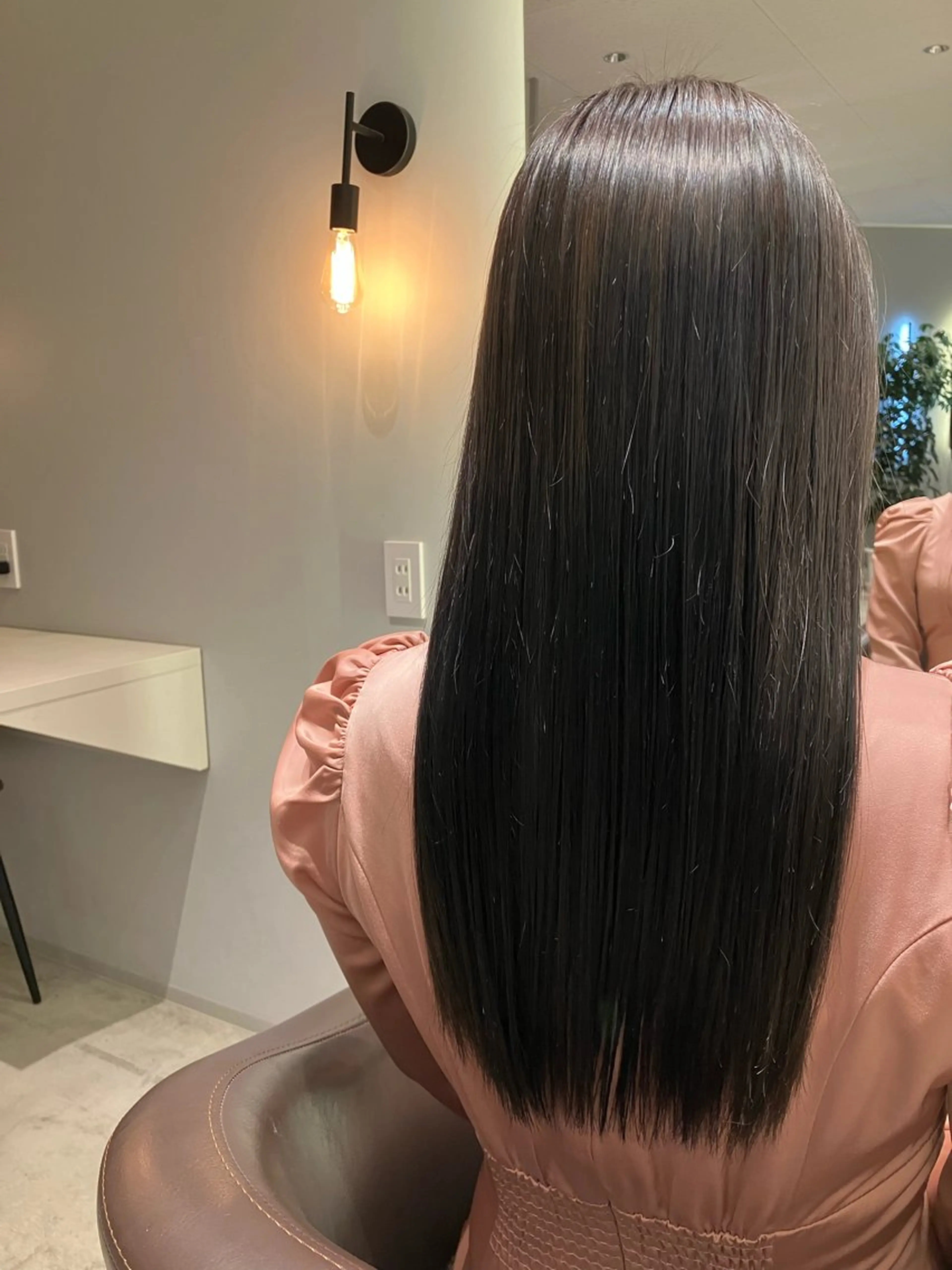 ロング ヘアカラー トリートメント OCHIAI KEISUKEのヘアスタイル