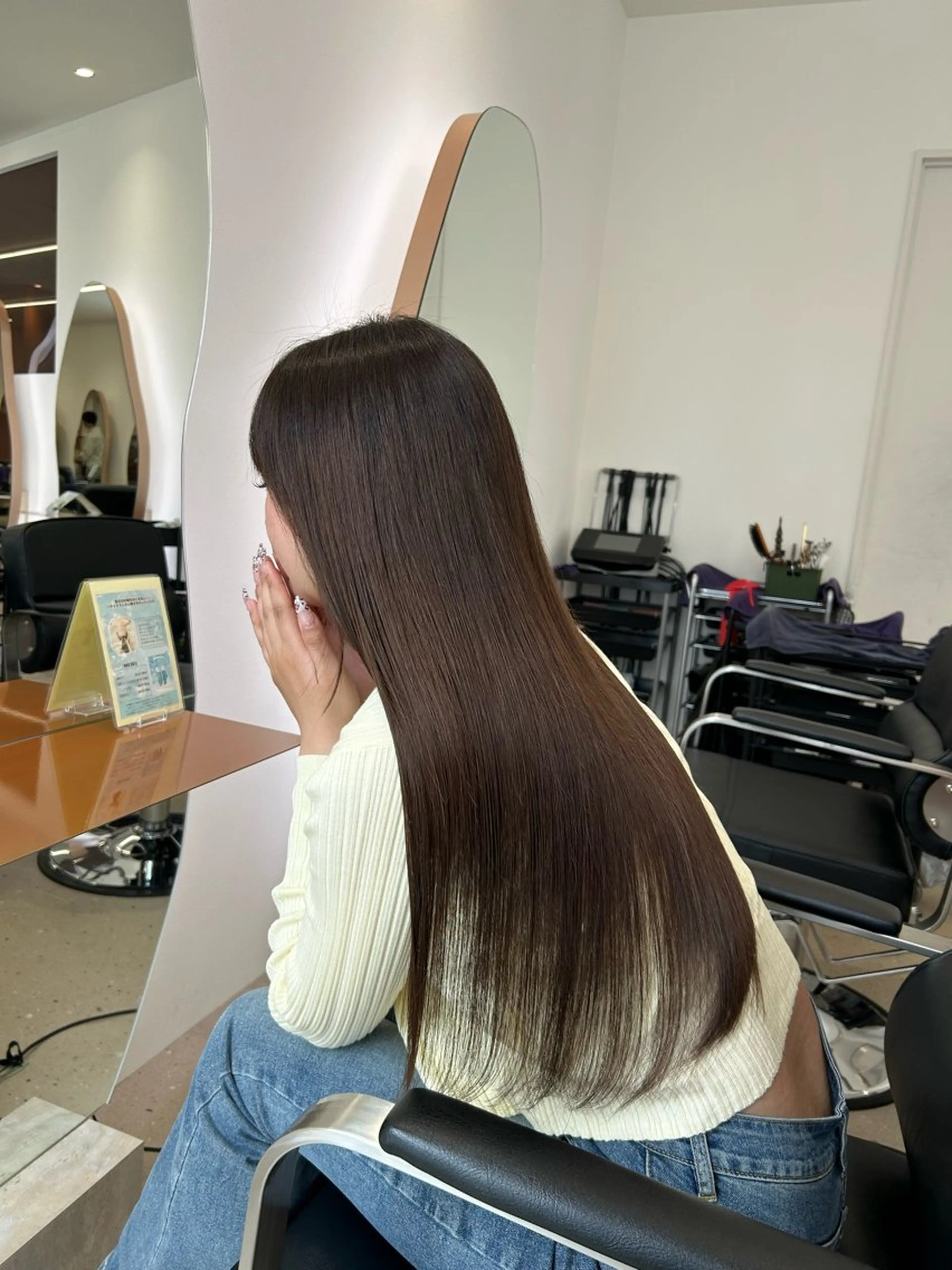 セミロング トリートメント 酸熱トリートメント 美髪職人/山村 貫太/髪質改善のヘアスタイル