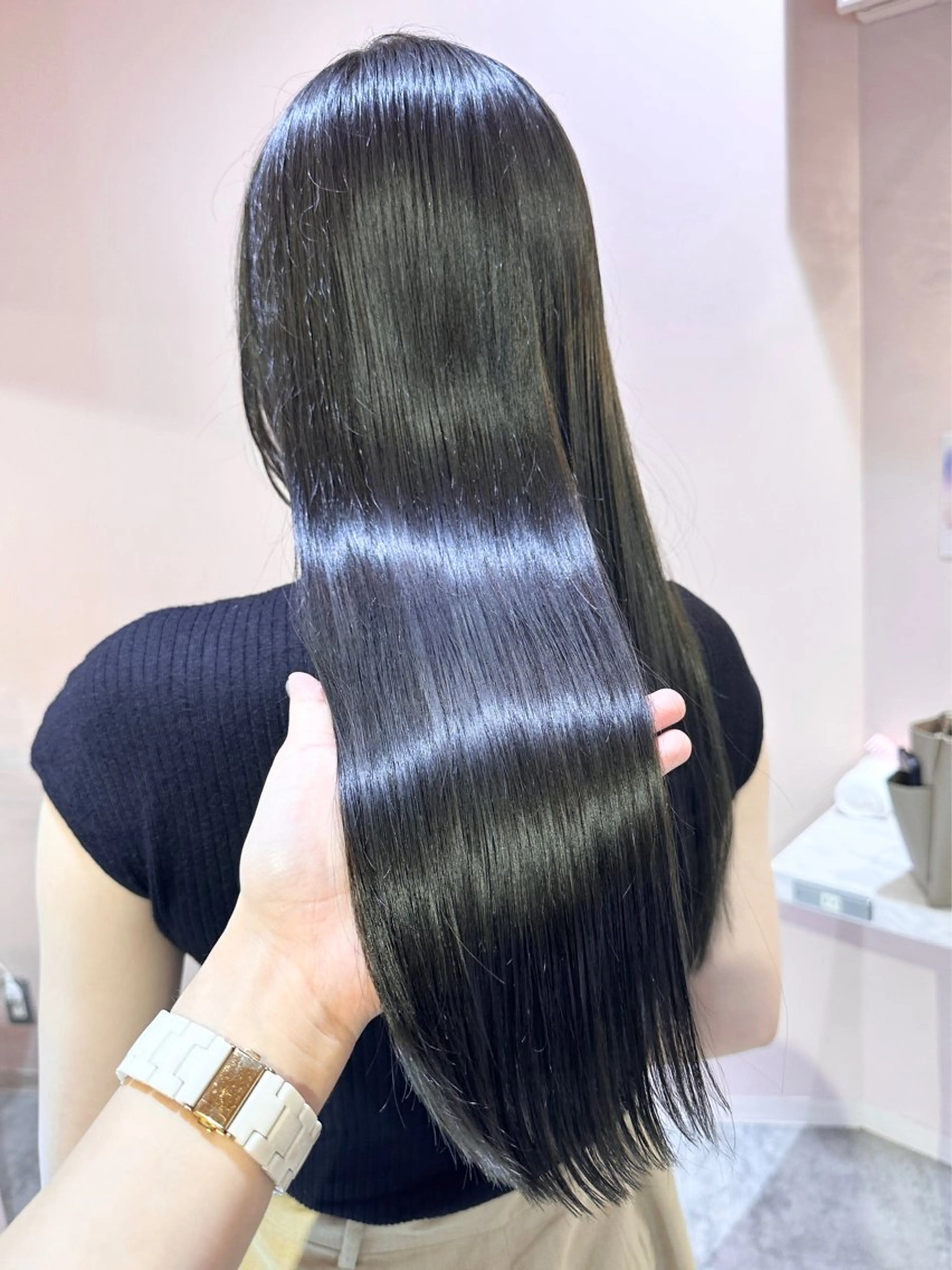 ロング 透明感/艶カラー 💘Hanaのヘアスタイル