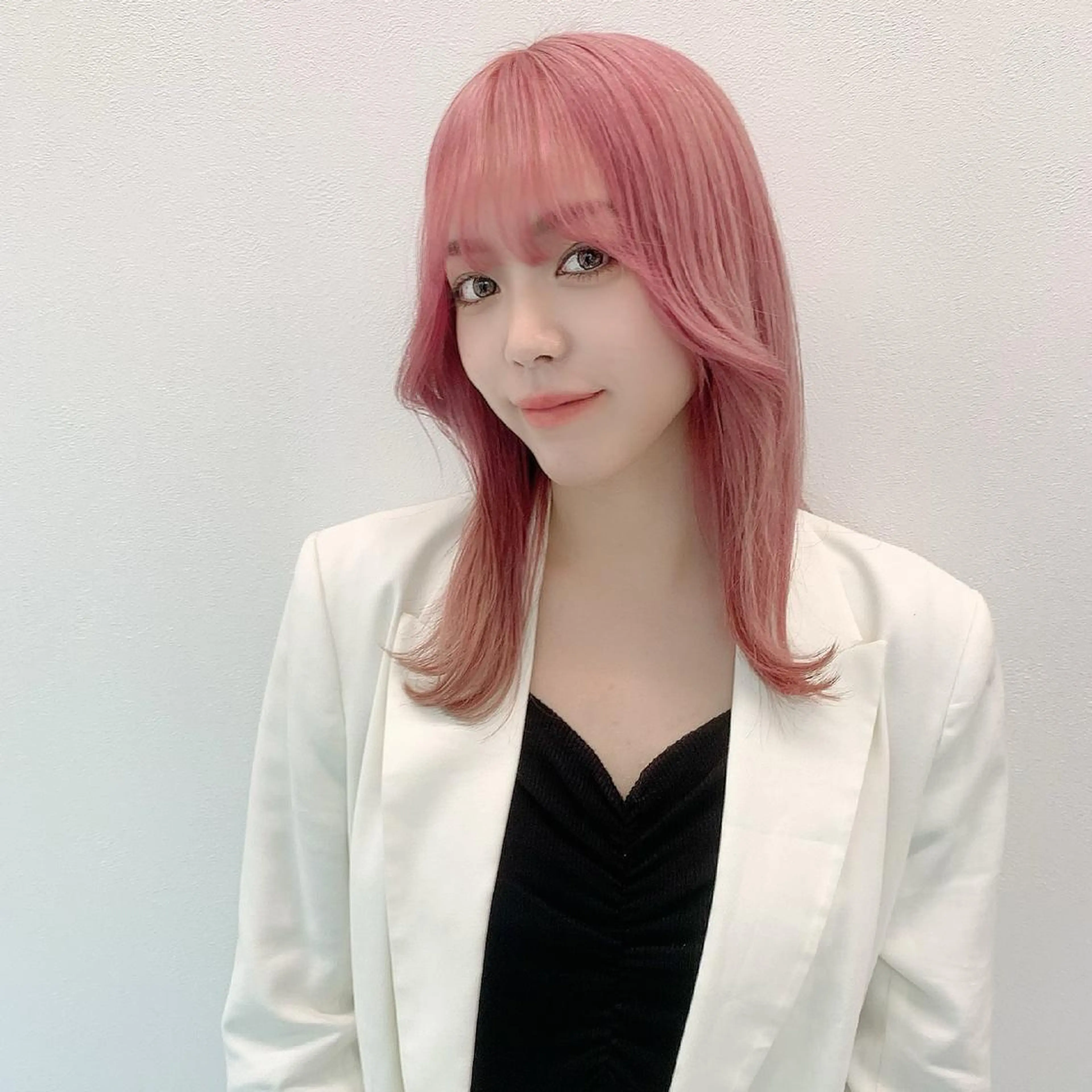 セミロング カット ヘアカラー トリートメント 顔周りレイヤー/新宿 /モテ艶カラー/航介のヘアスタイル