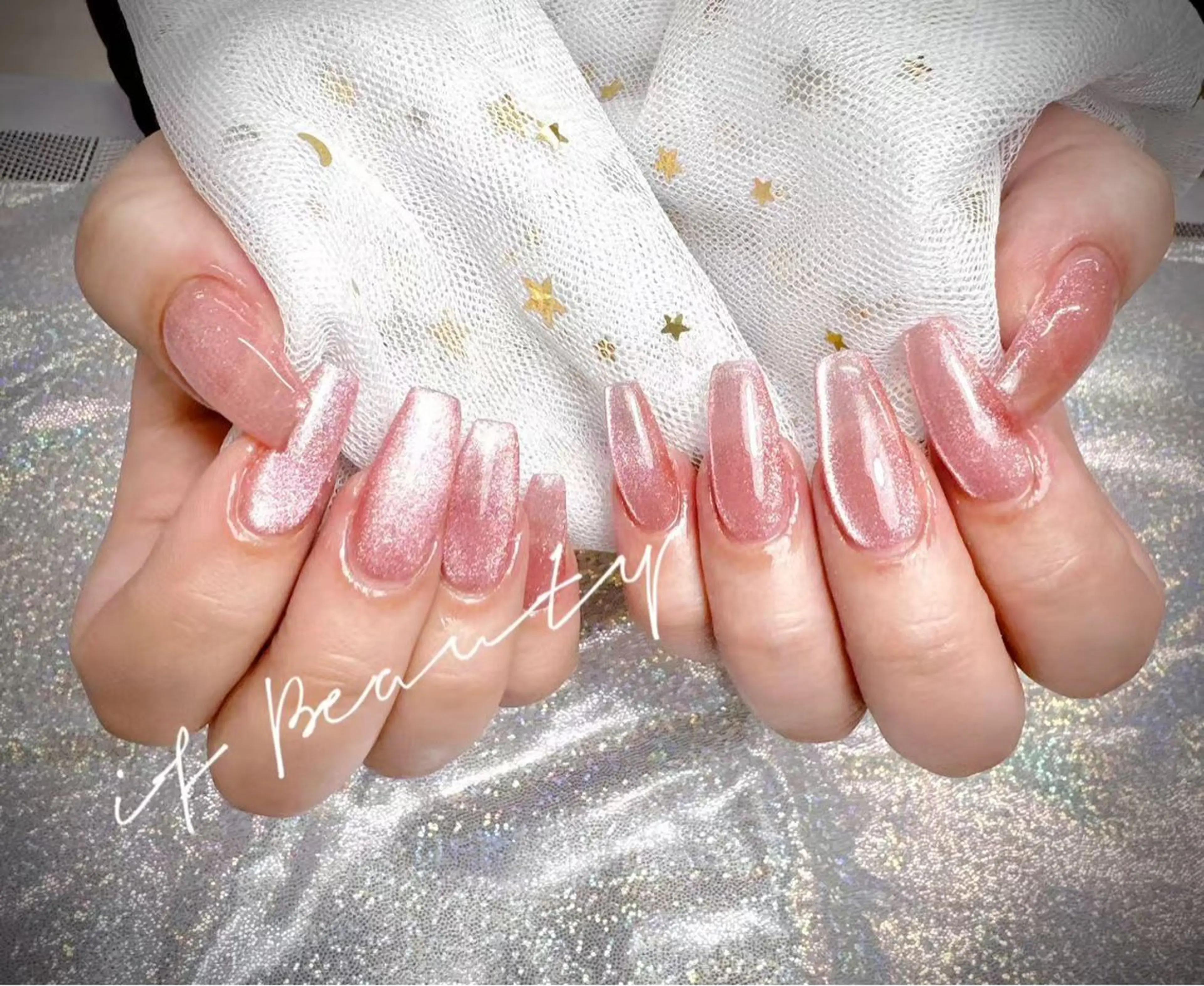 ネイル マグネットネイル 夏 目のネイルデザイン