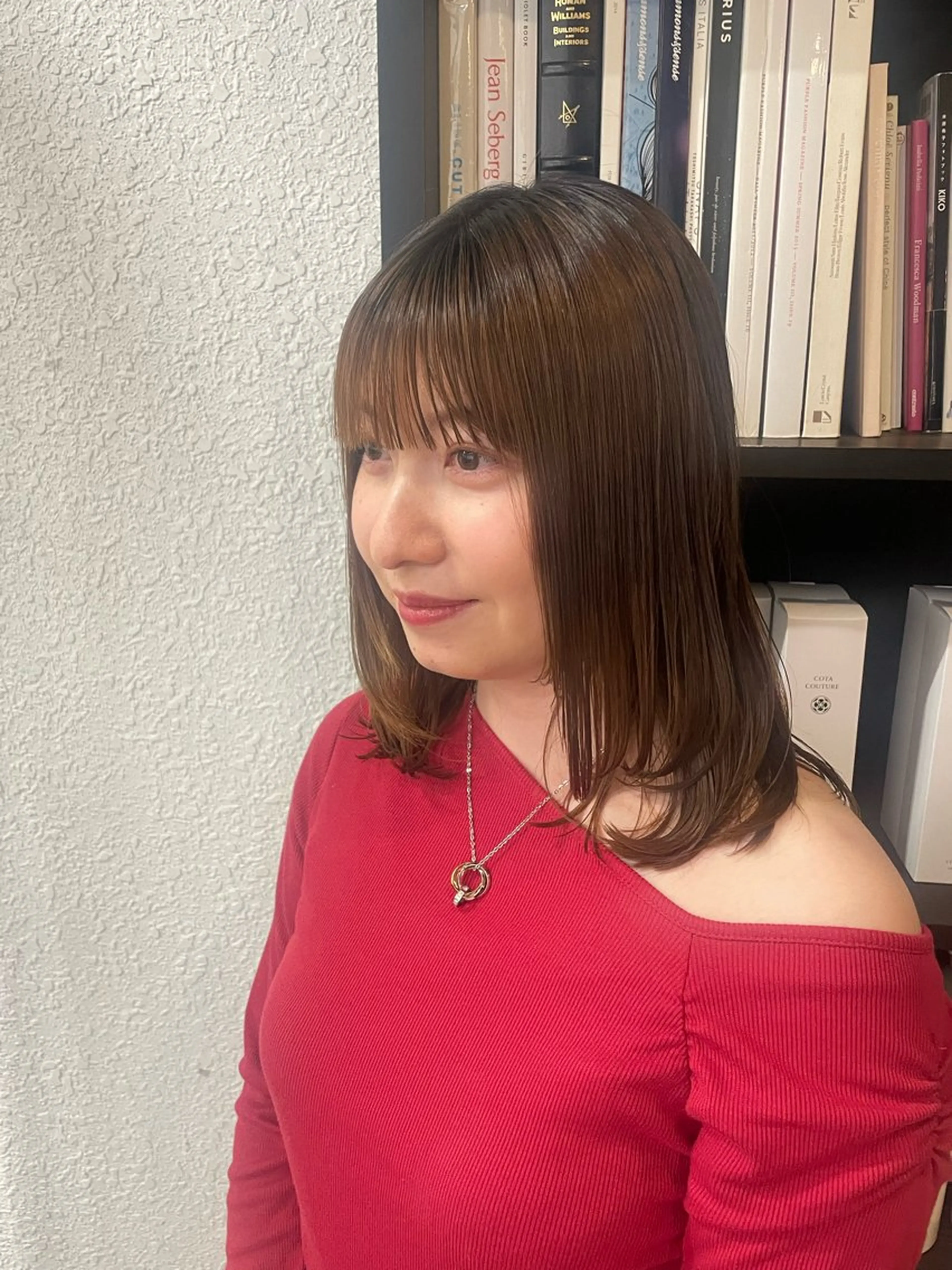 ミディアム レイヤーカット 川口 瑞穂のヘアスタイル