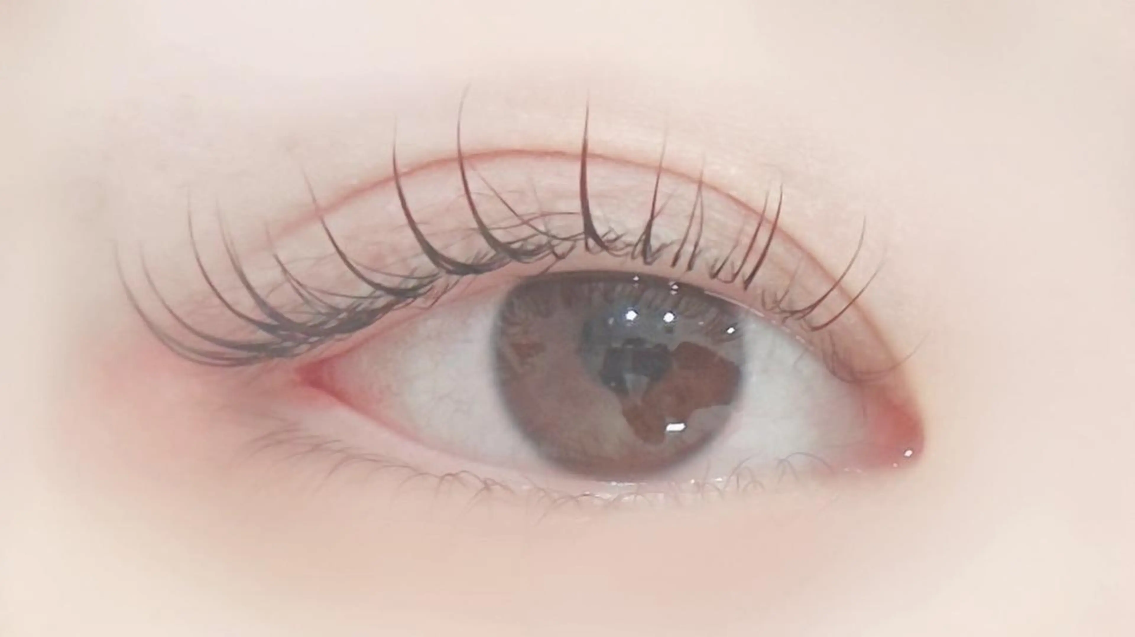 メーテルラッシュリフトの写真