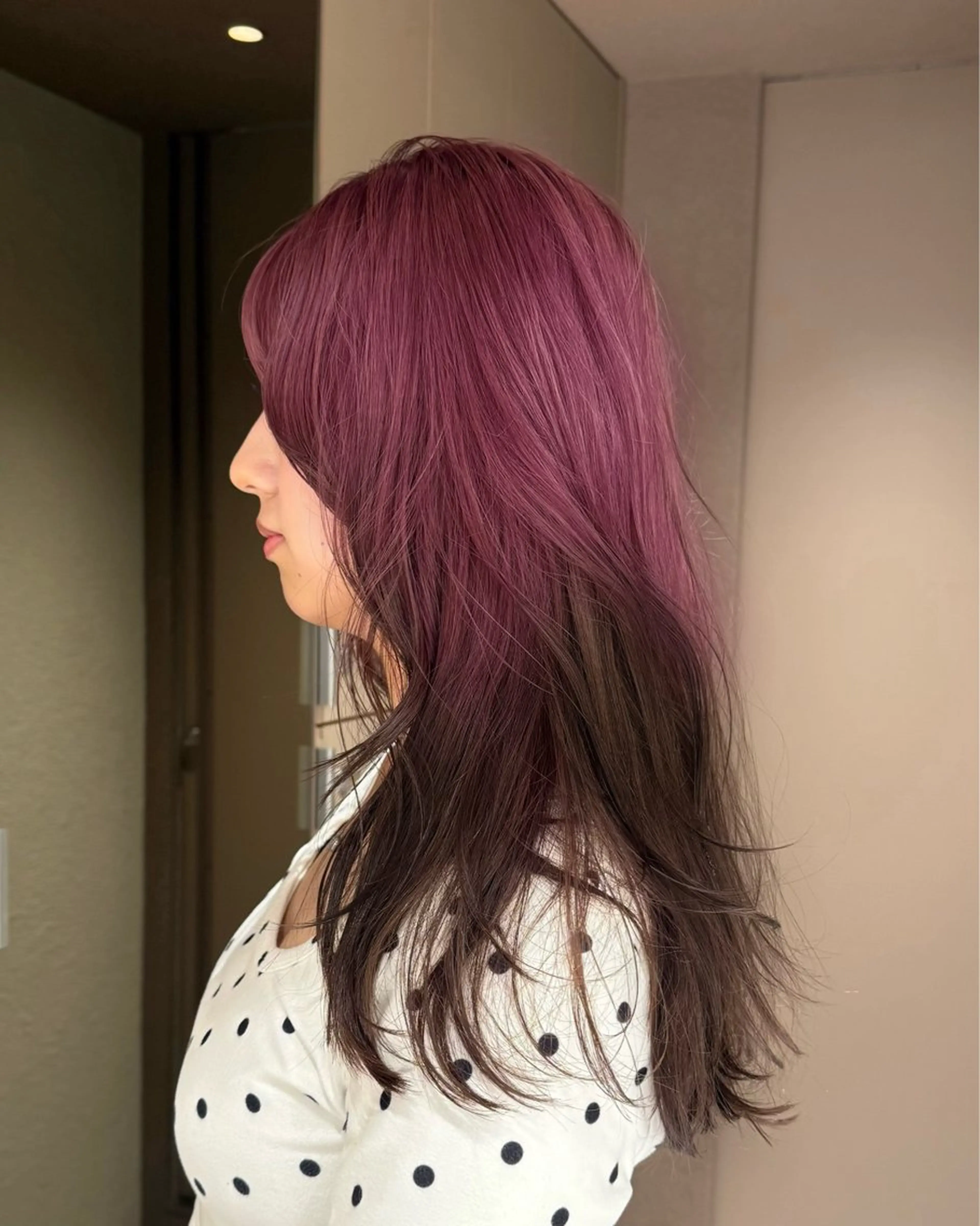 ロング カラー グラデーションカラー レイヤーカット maison mile所属・Akari暖色カラー /レイヤーカットのヘアスタイル