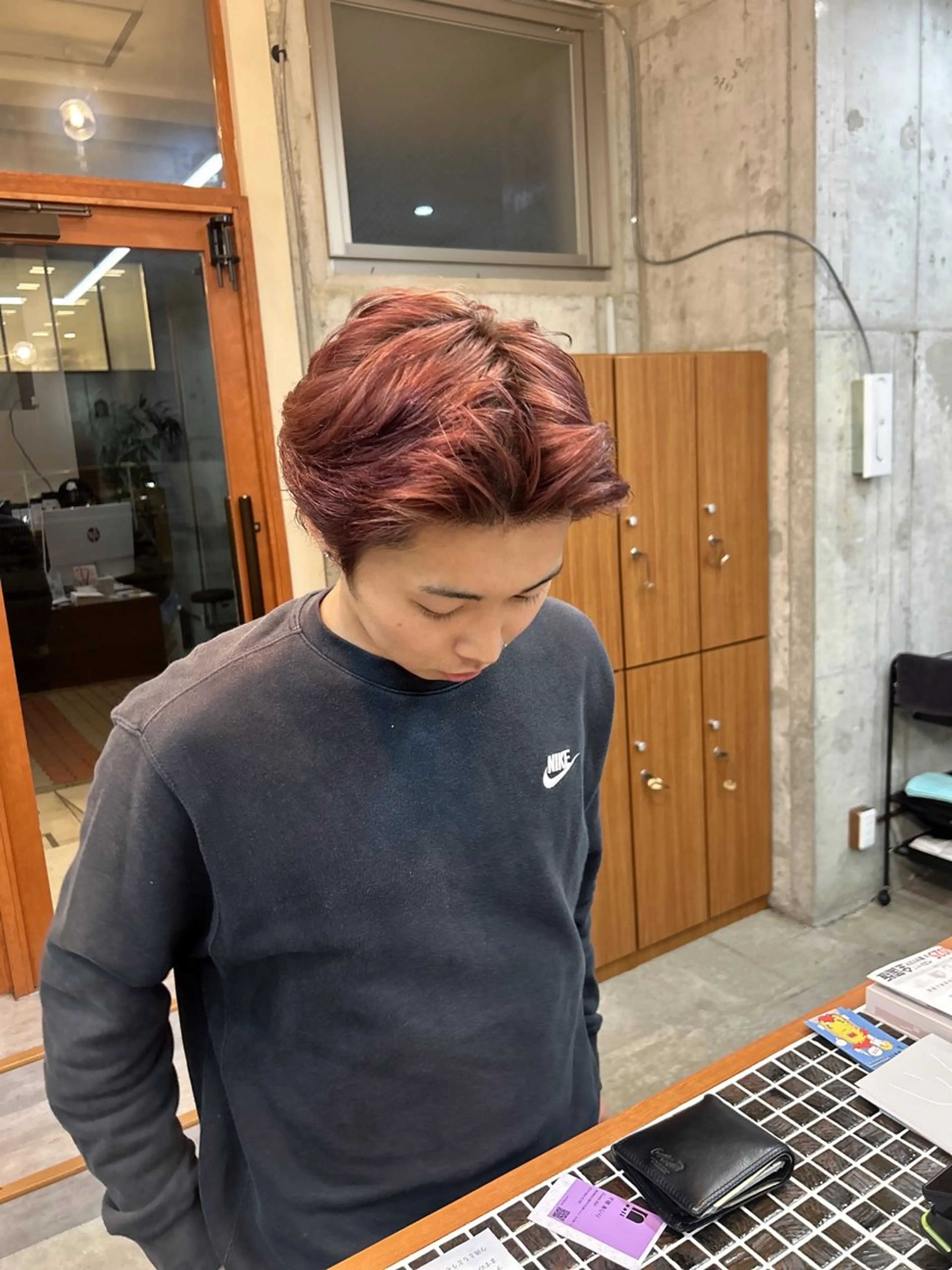 ショート カラー メンズ スパイキーショート グレージュ ピンクカラー ショートヘア ヘアカラー カット・ブリーチ/ ふわあいりのヘアスタイル