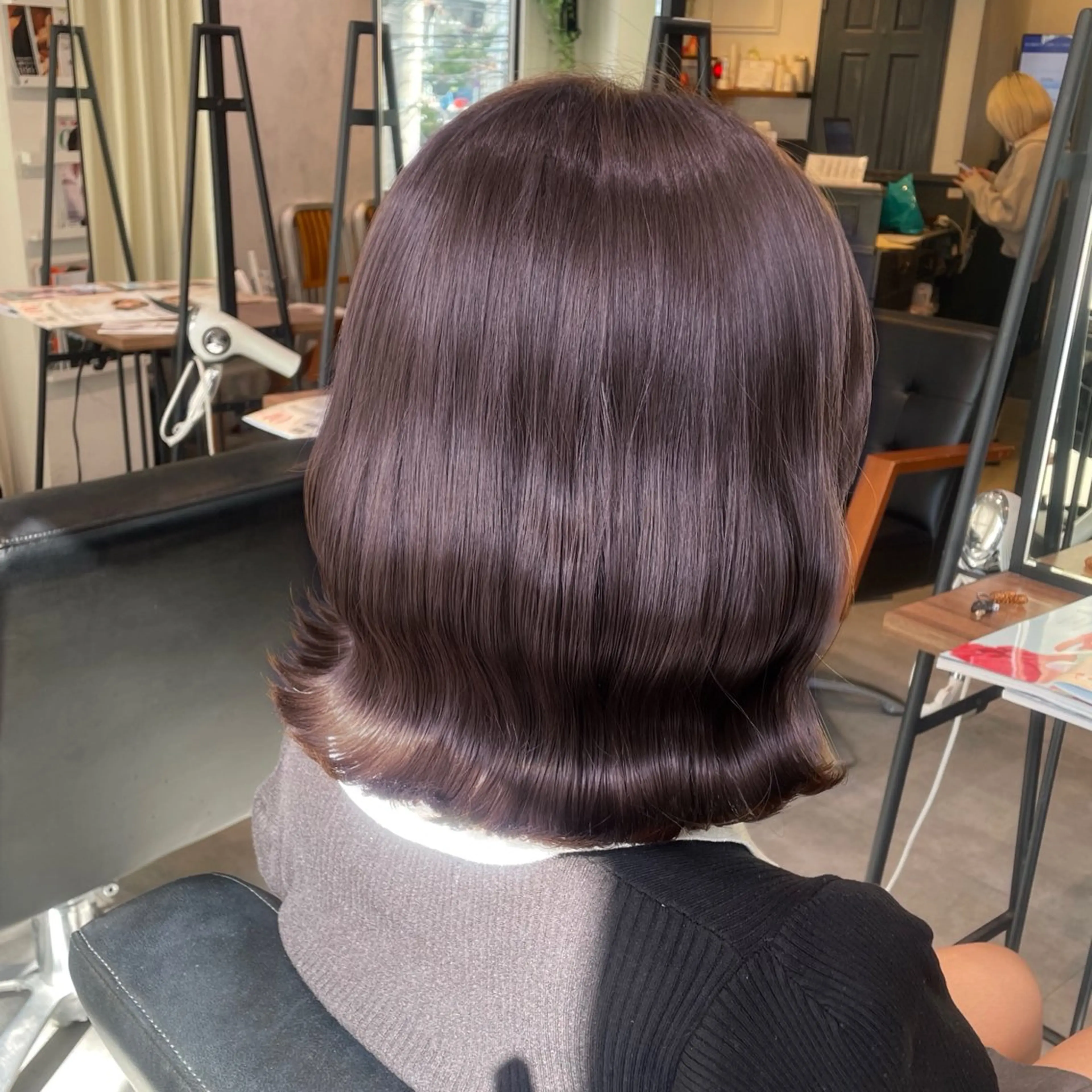 【🤍人気No.1メニュー🤍】カット＋うる艶カラー＋前処理Tr＋可愛いコテ巻き💕の写真