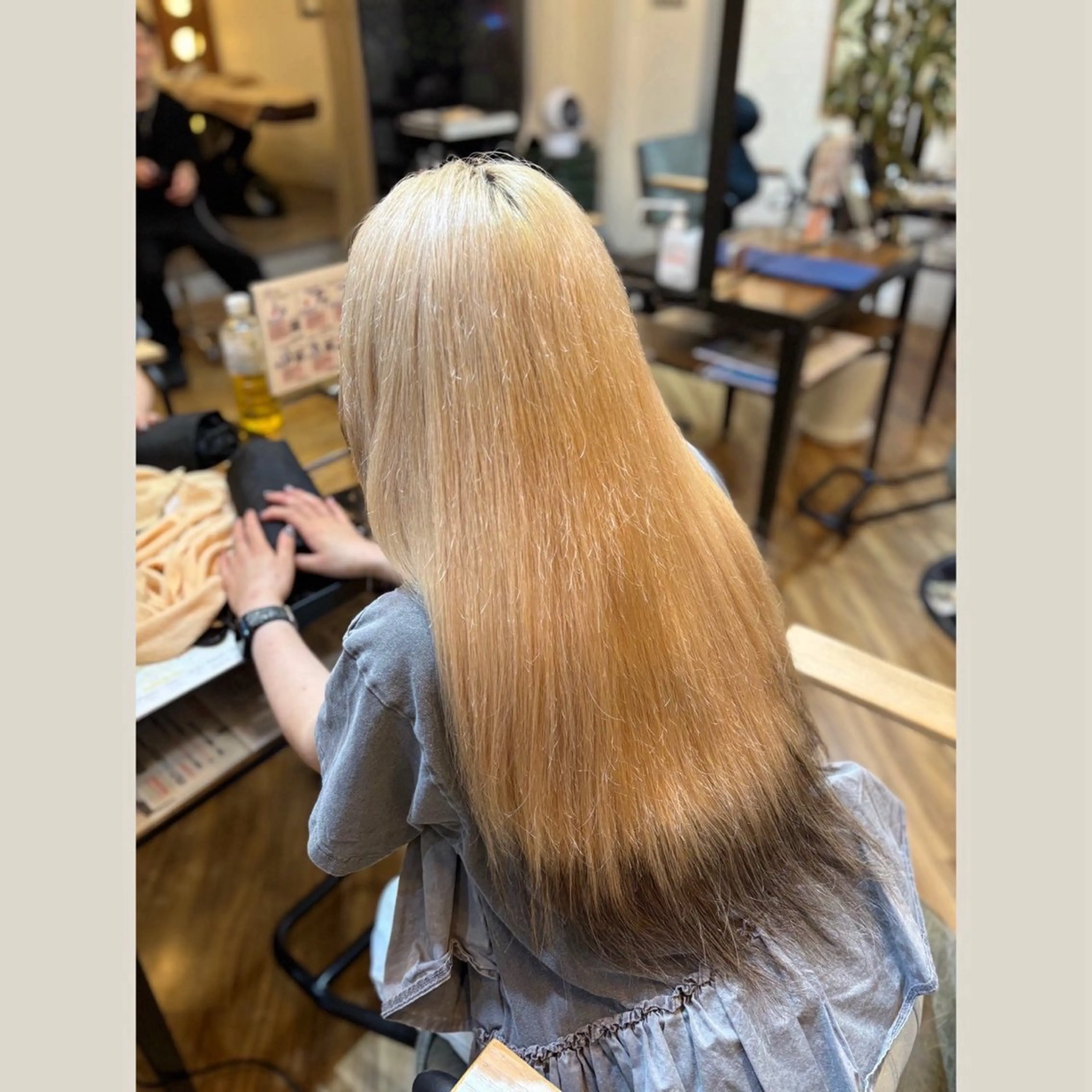 セミロング カラー ブラウンカラー デザインカラー 柏木 千響️🫧 似合わせカット🫧のヘアスタイル