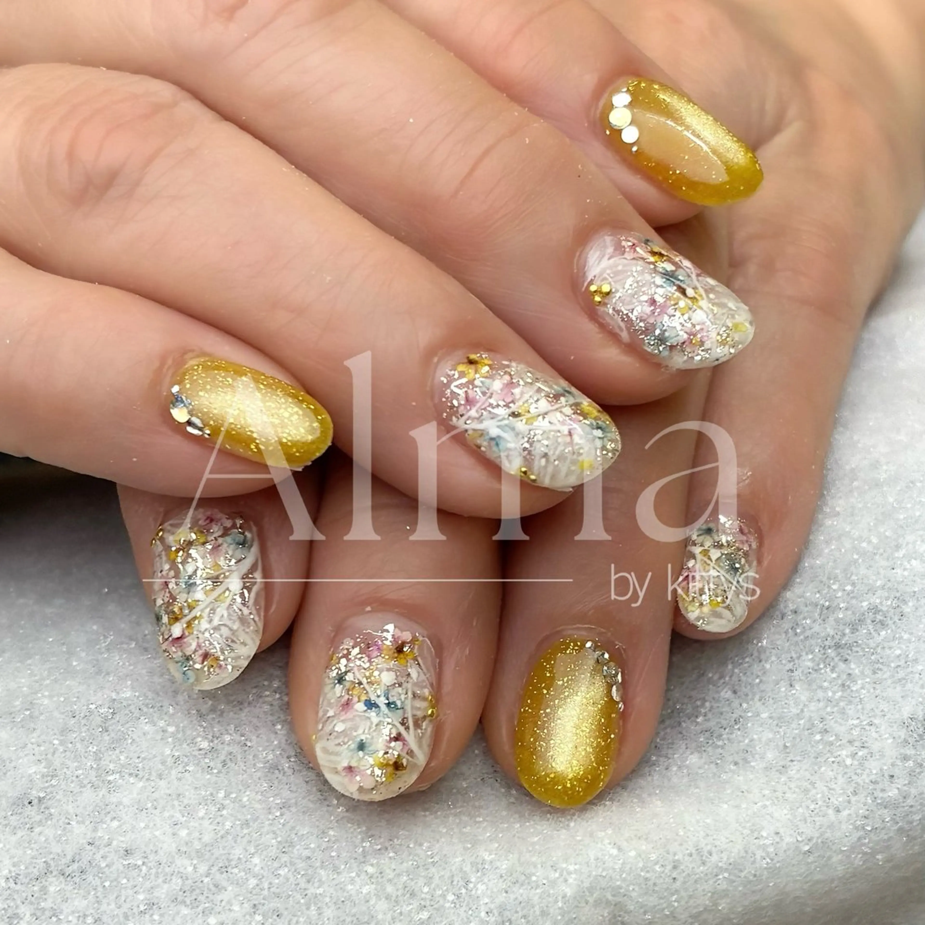 ネイル ハンドネイル Alma chitoseのネイルデザイン