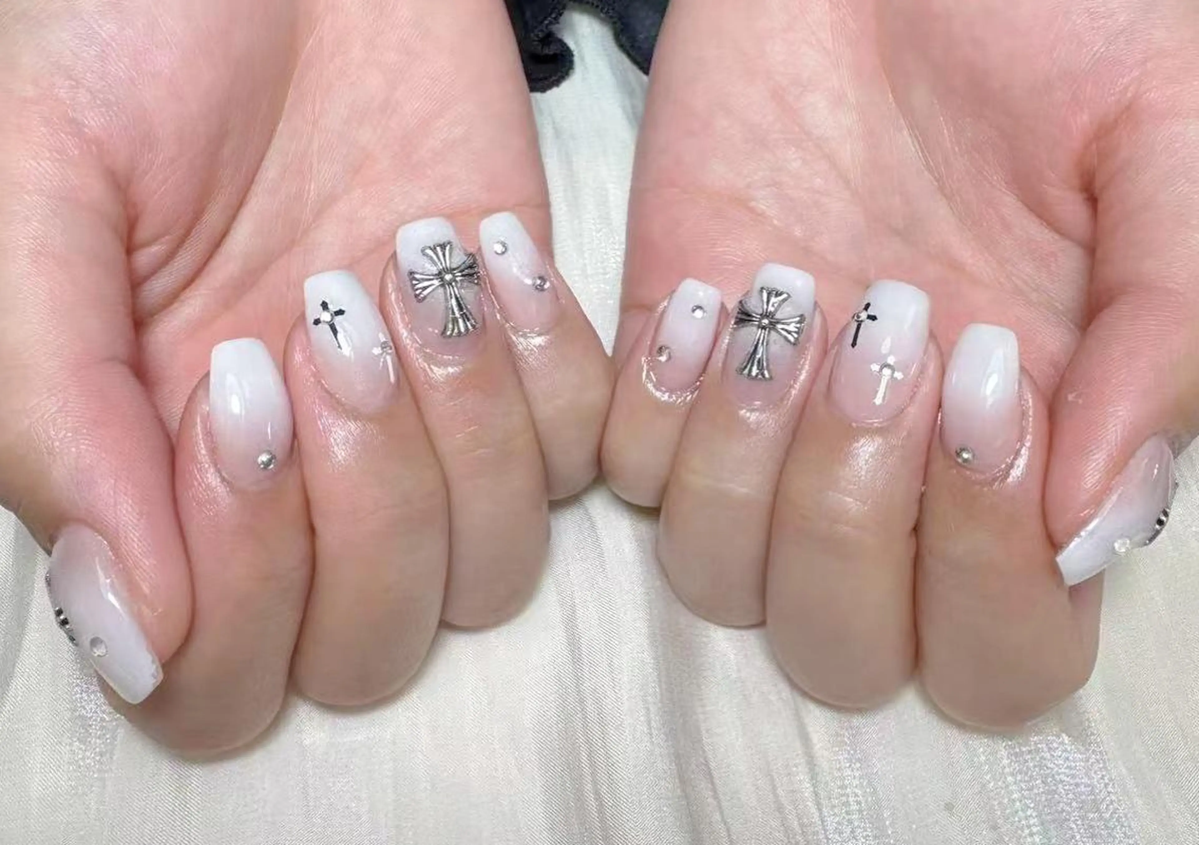 ネイル ハンドネイル 🎀 NaNa_nailのネイルデザイン
