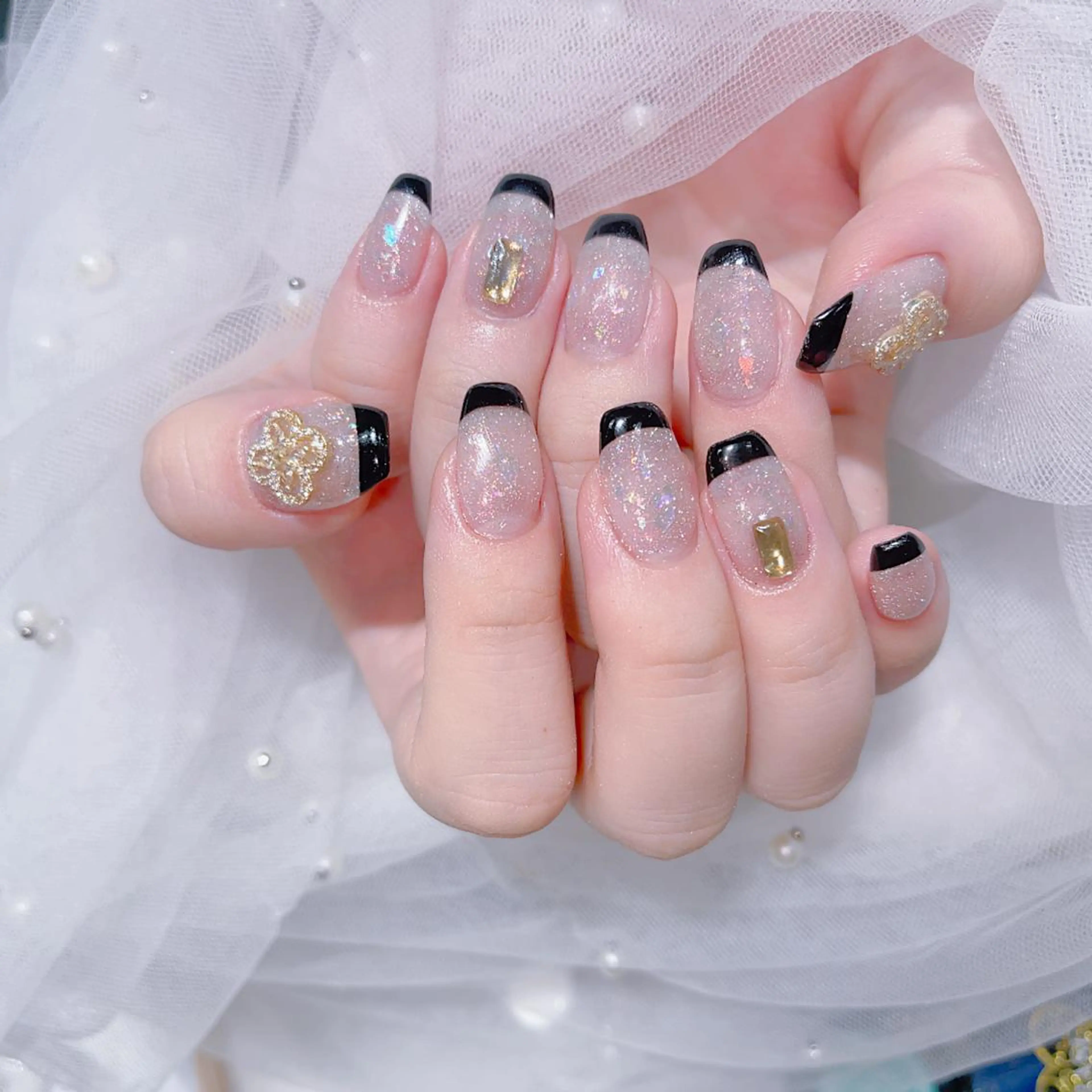 ネイル ハンドネイル Queens ciciのネイルデザイン