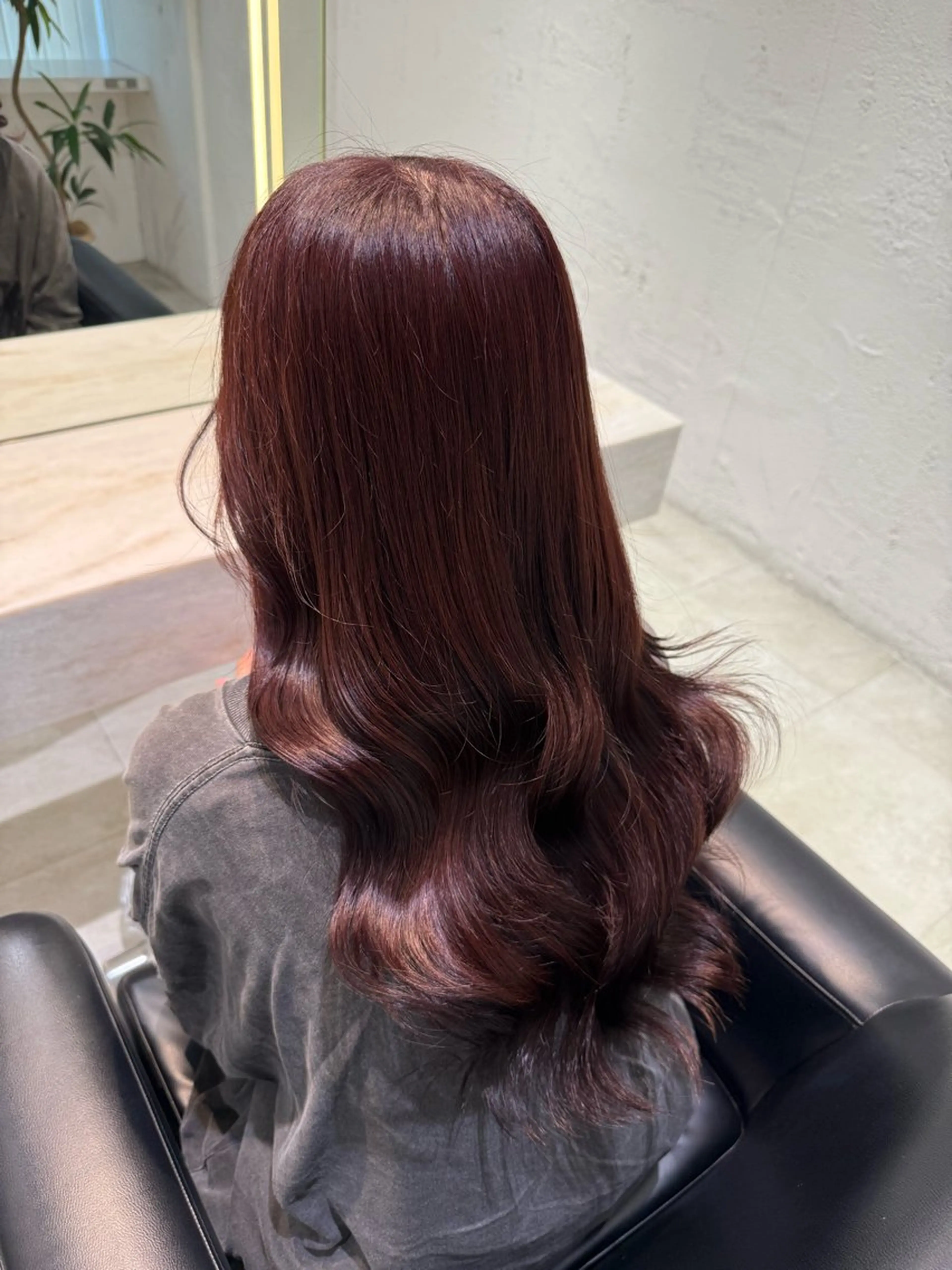 ロング カット トリートメント 𝐀𝐲𝐚𝐤𝐚 /艶髪/ストレートのヘアスタイル