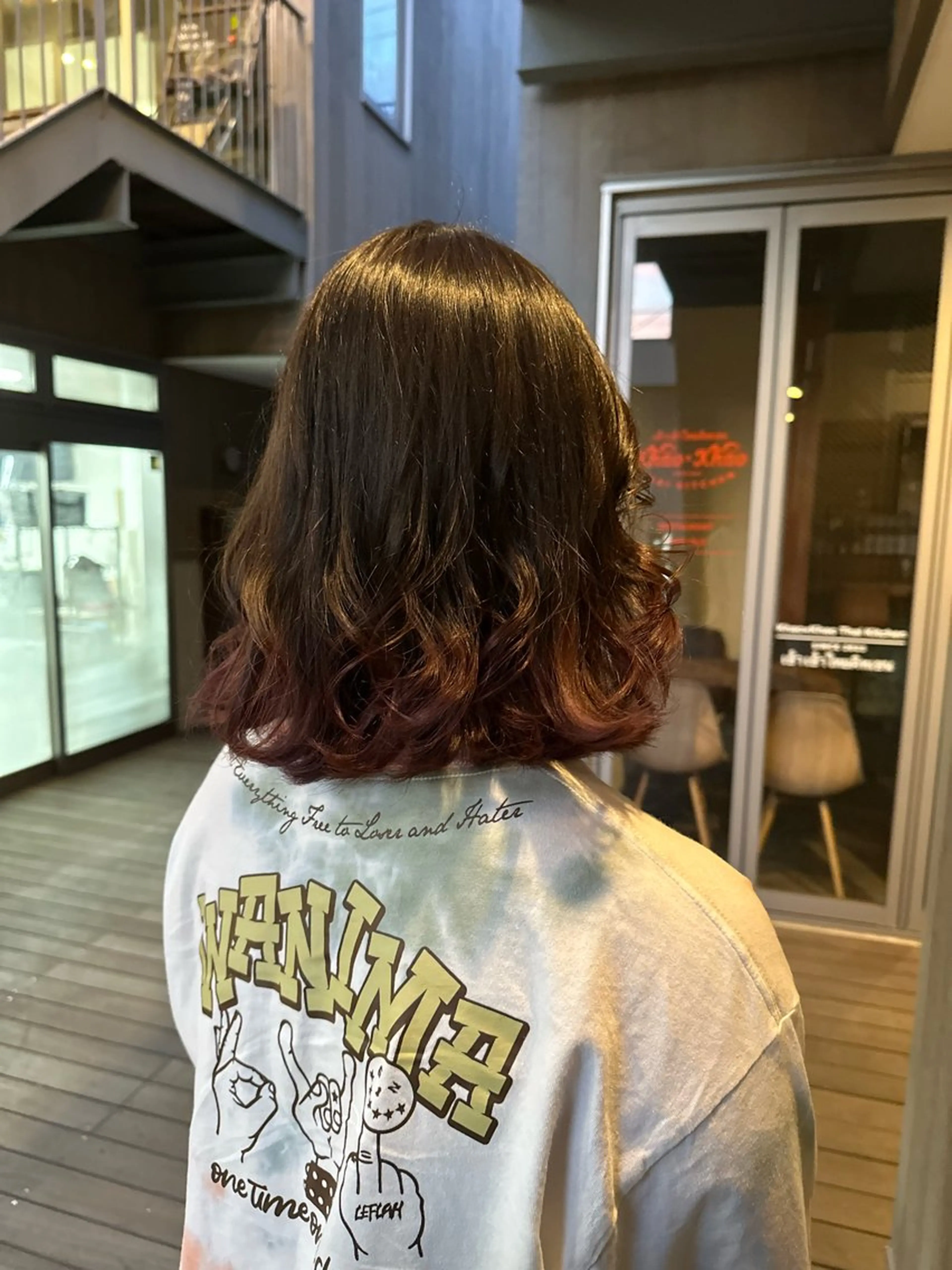 ミディアム カラー 似合わせレイヤー 海外風レイヤーmioのヘアスタイル