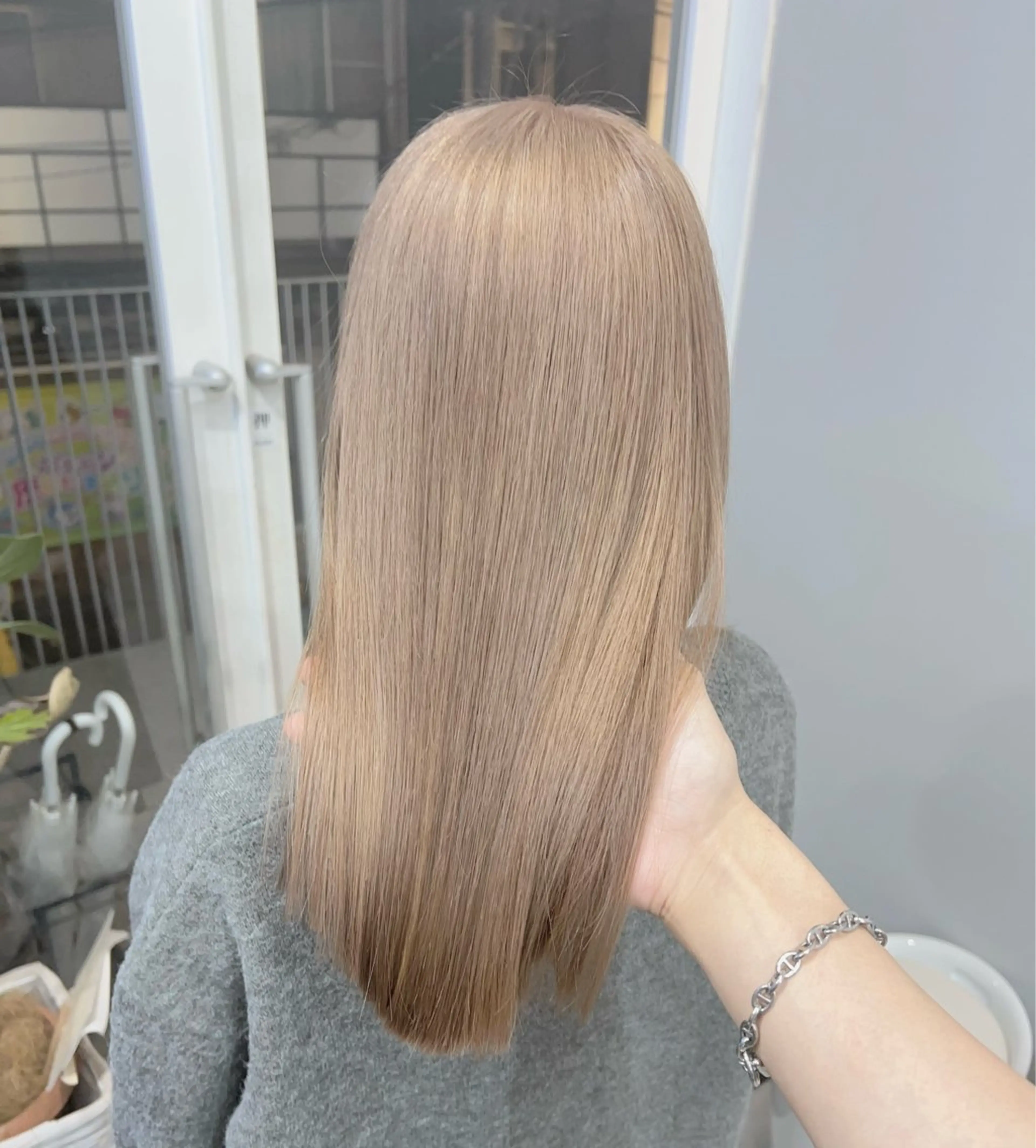 ミディアム カラー カット ヘアカラー トリートメント ヘアセット 🫧艶ダブルカラー ブリーチ🫧トモヤのヘアスタイル