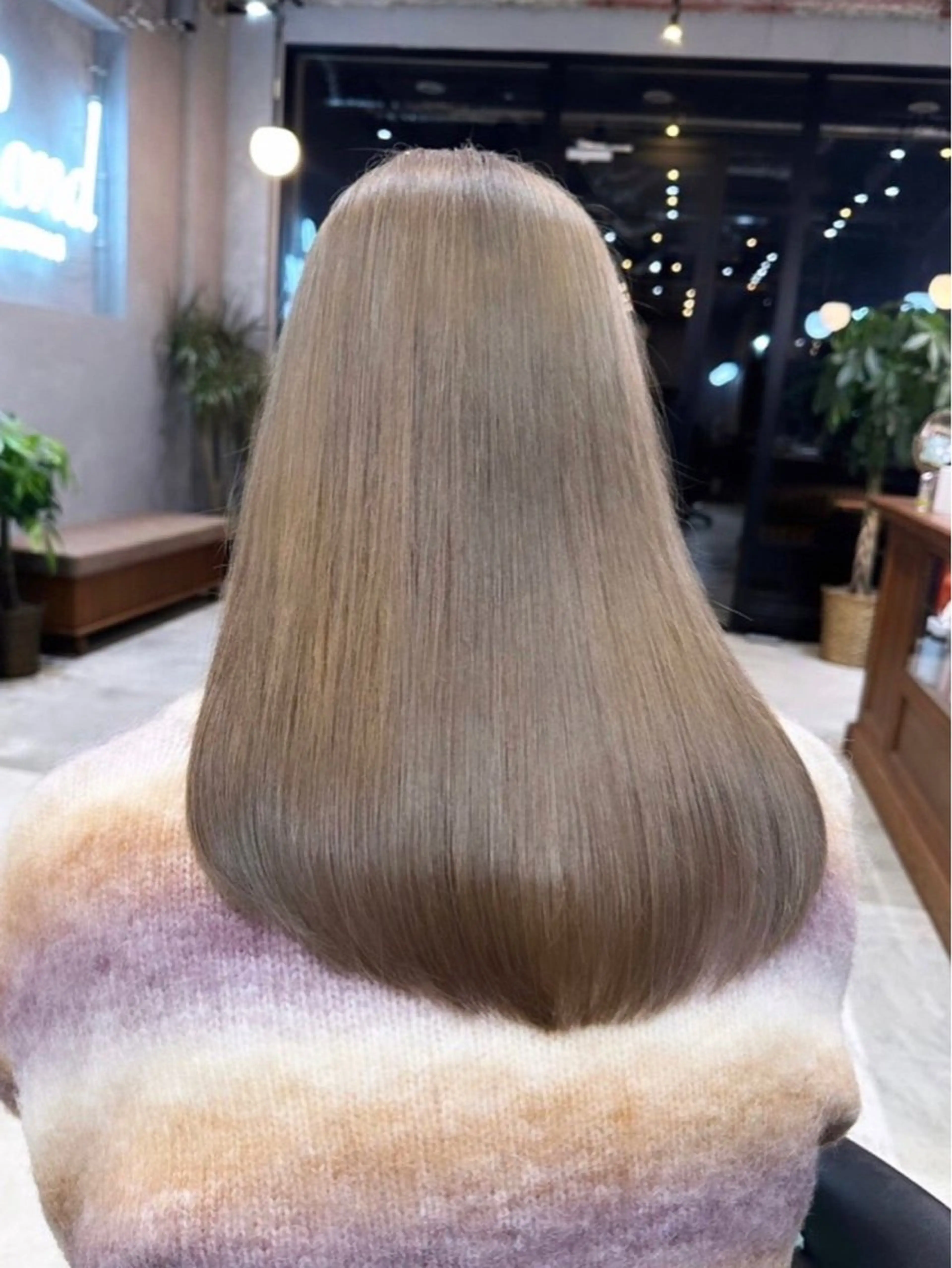 セミロング カラー 透明感カラー🤎 中川智帆のヘアスタイル