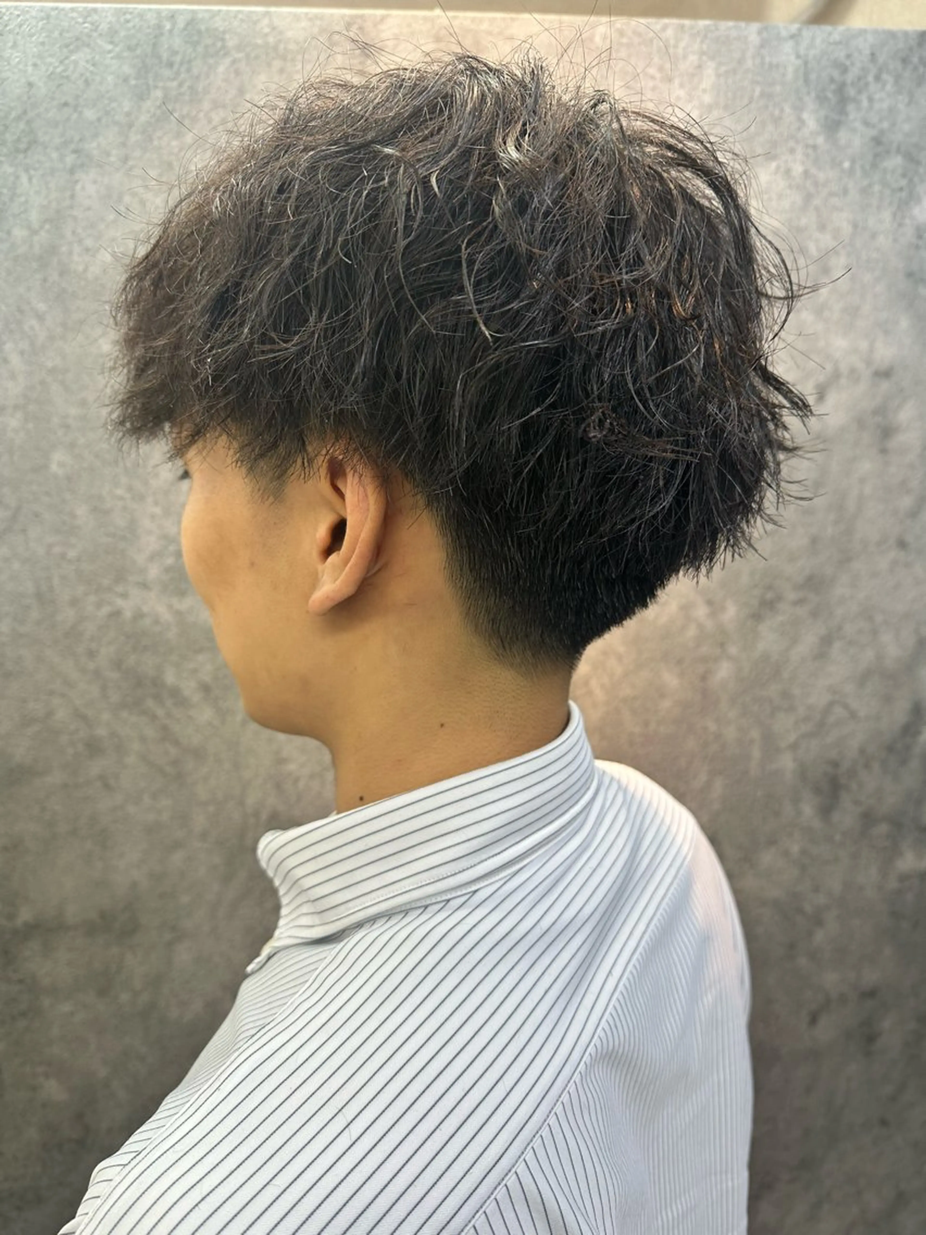 パーマ メンズ メンズパーマ メンズスパイラルパーマ スパイラルパーマ カット パーマ トリートメント Noyヨシモト ヒロトのヘアスタイル