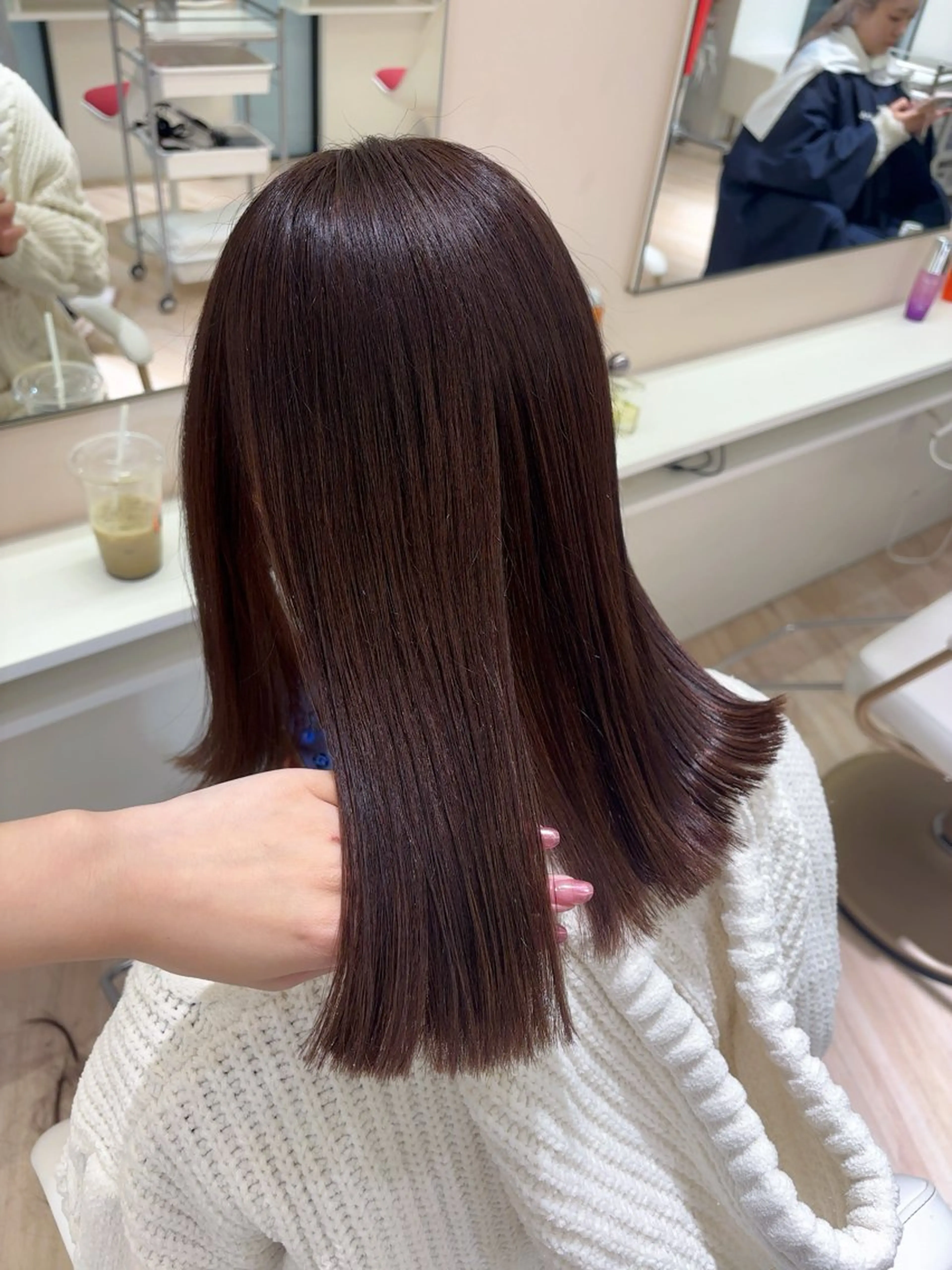 セミロング カラー ParveMix 岡本えりかのヘアスタイル