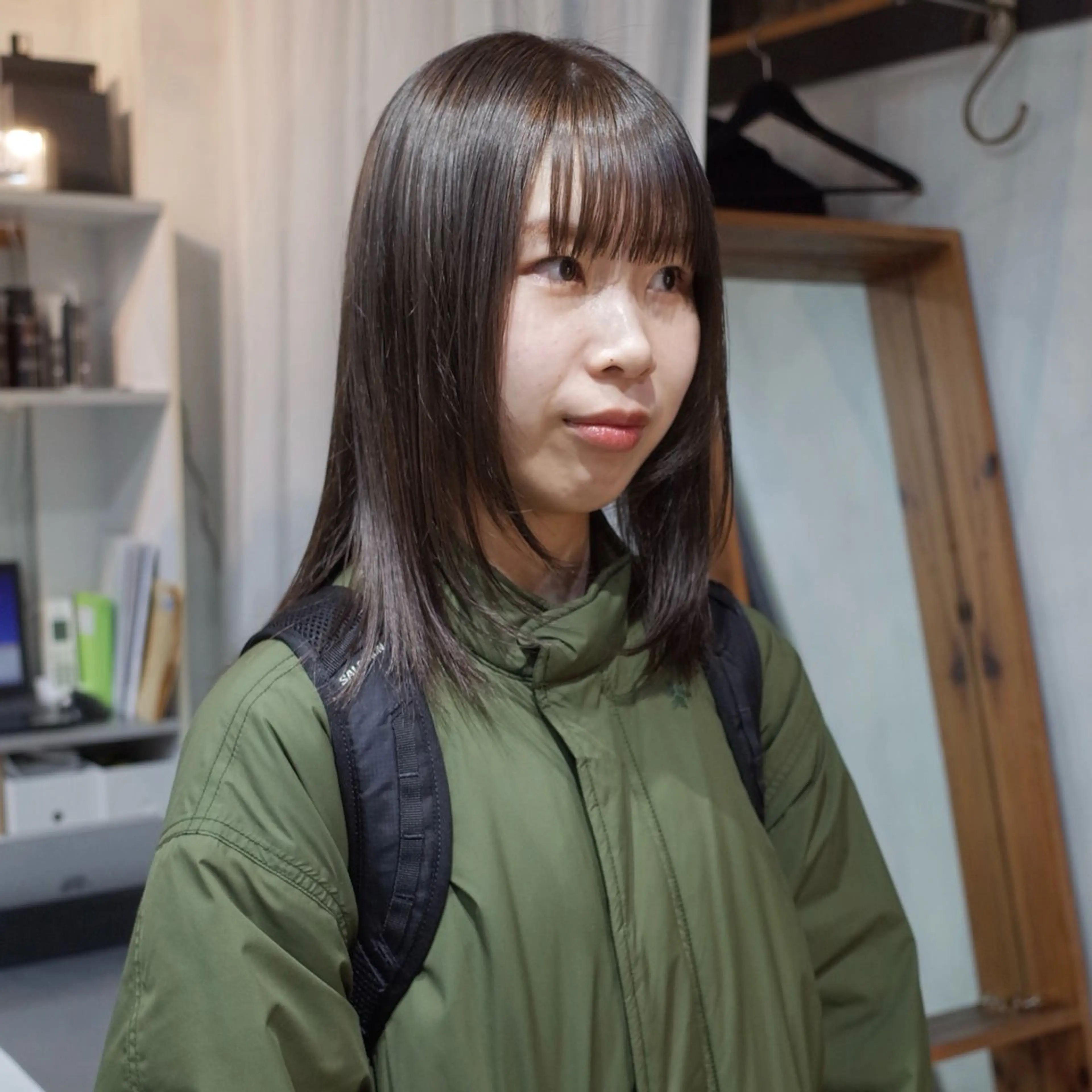 セミロング カラーモデル fon▶山田 悠華のヘアスタイル