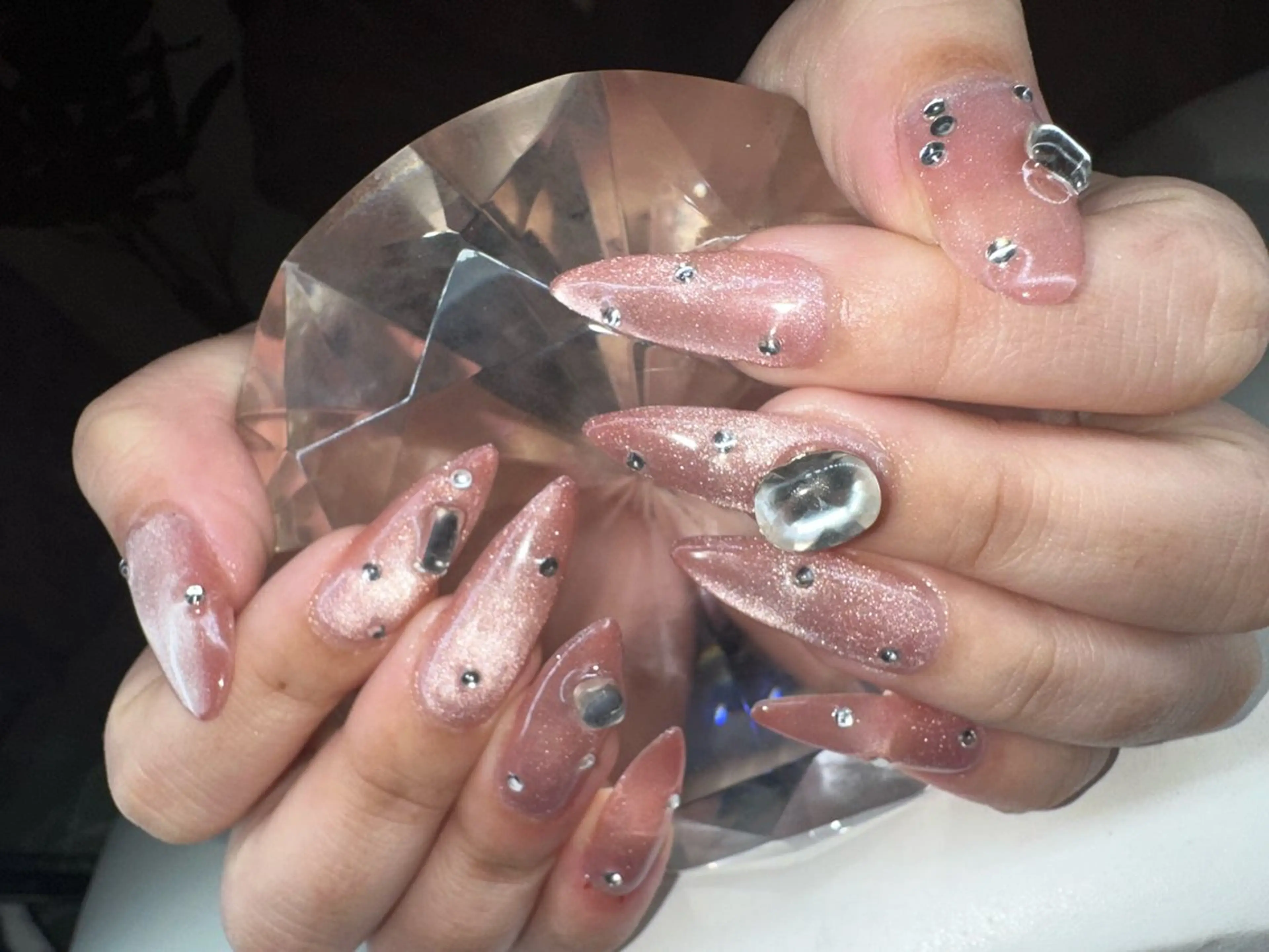 セミロング ハンドネイル YOKOSUKA🧸 NAIL🌿🫧💛のネイルデザイン