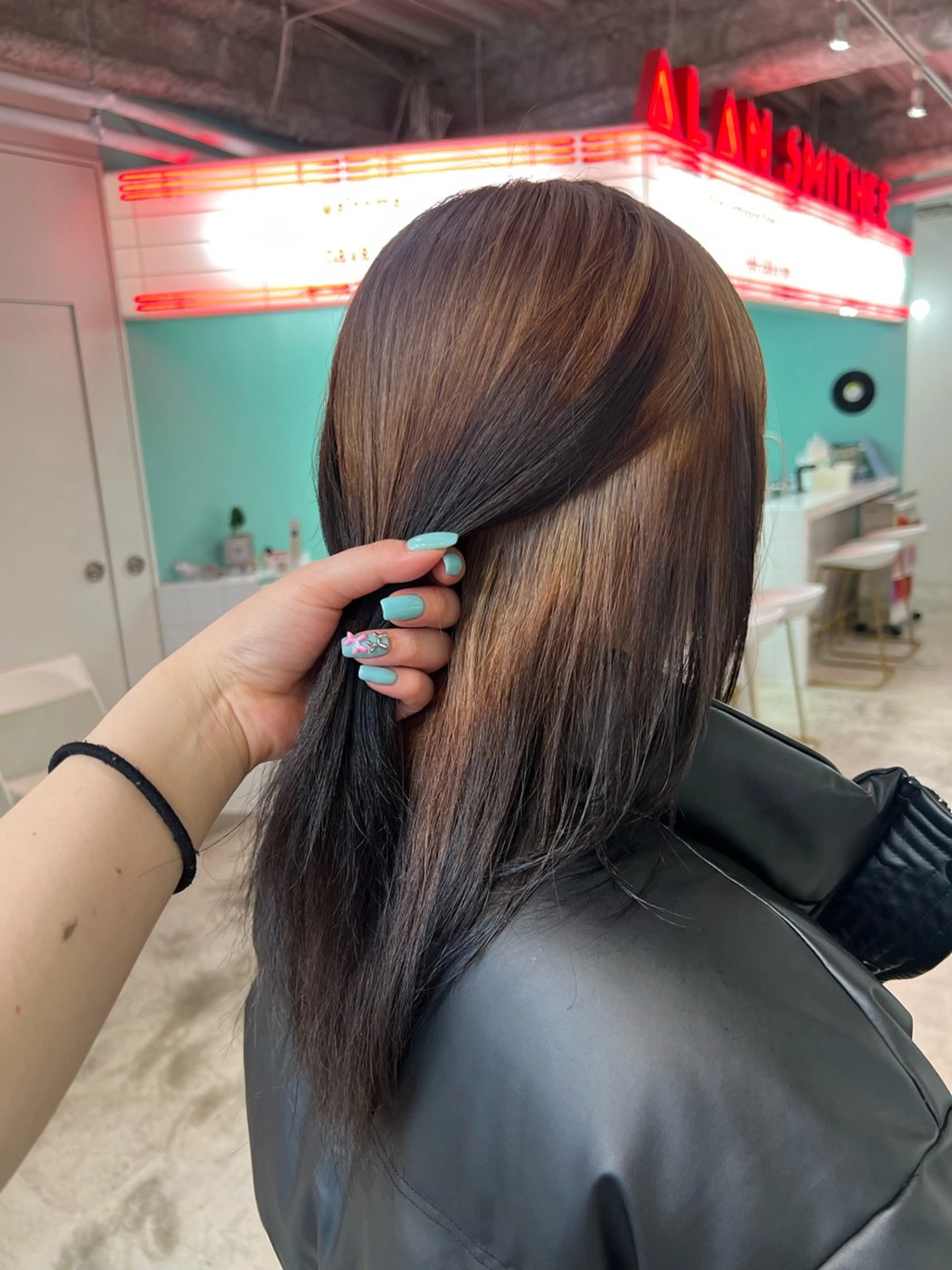 ミディアム 💥ウルフカット デザインあんな💥のヘアスタイル