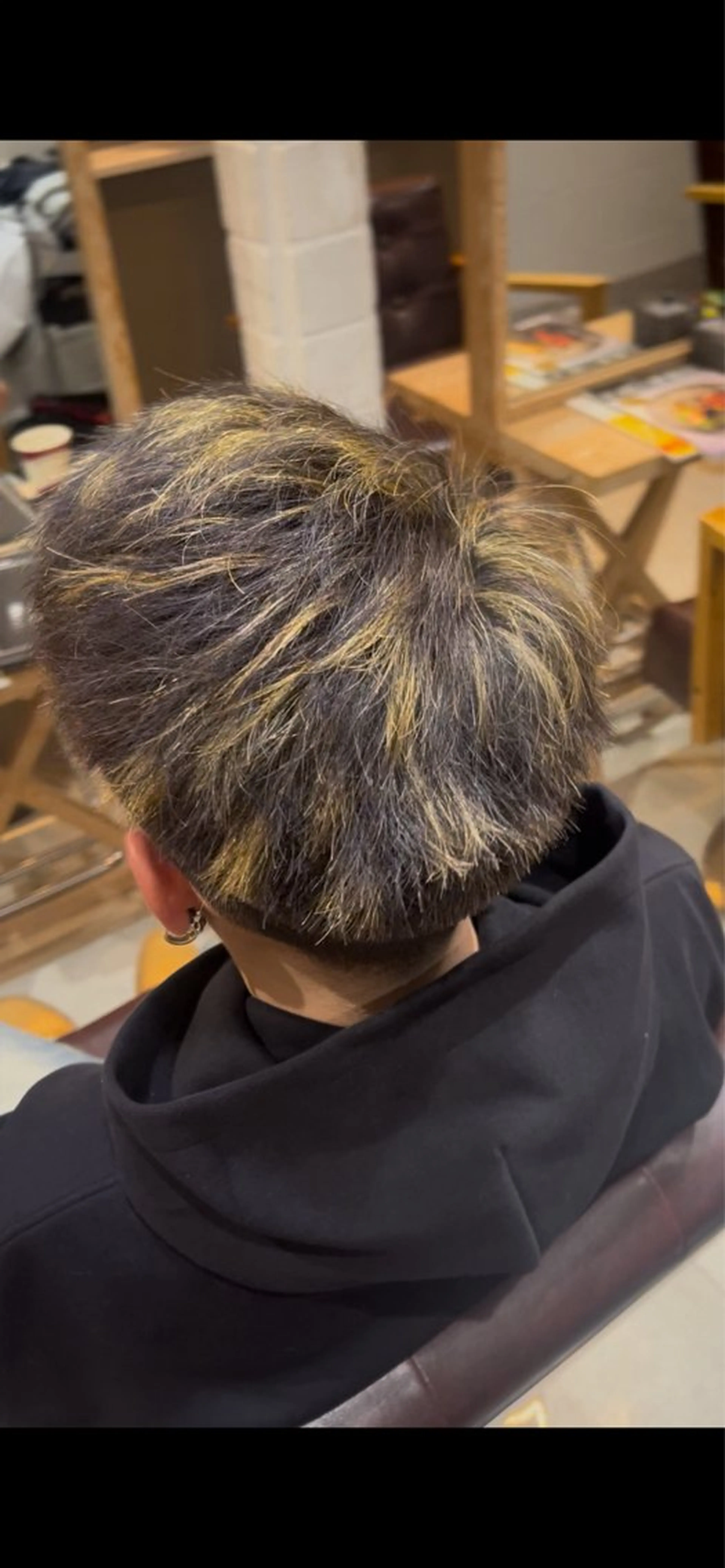 カラー メッシュ カット ヘアカラー 松波 慧太のヘアスタイル