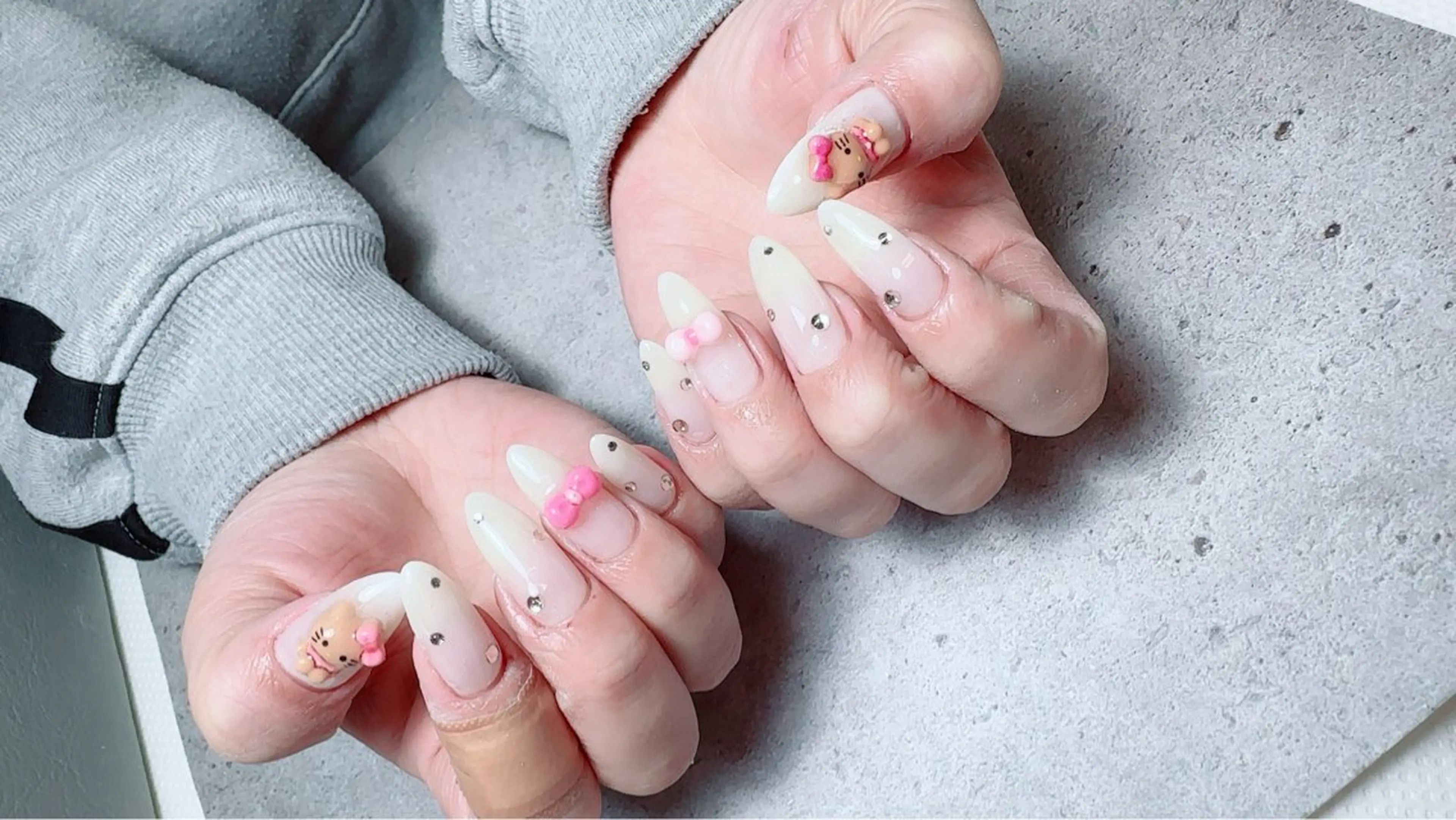 ネイル アートネイル ハート マグネットネイル 持ち込み ニュアンスネイル ハンドネイル Nailsalon Mimiy..♡のネイルデザイン