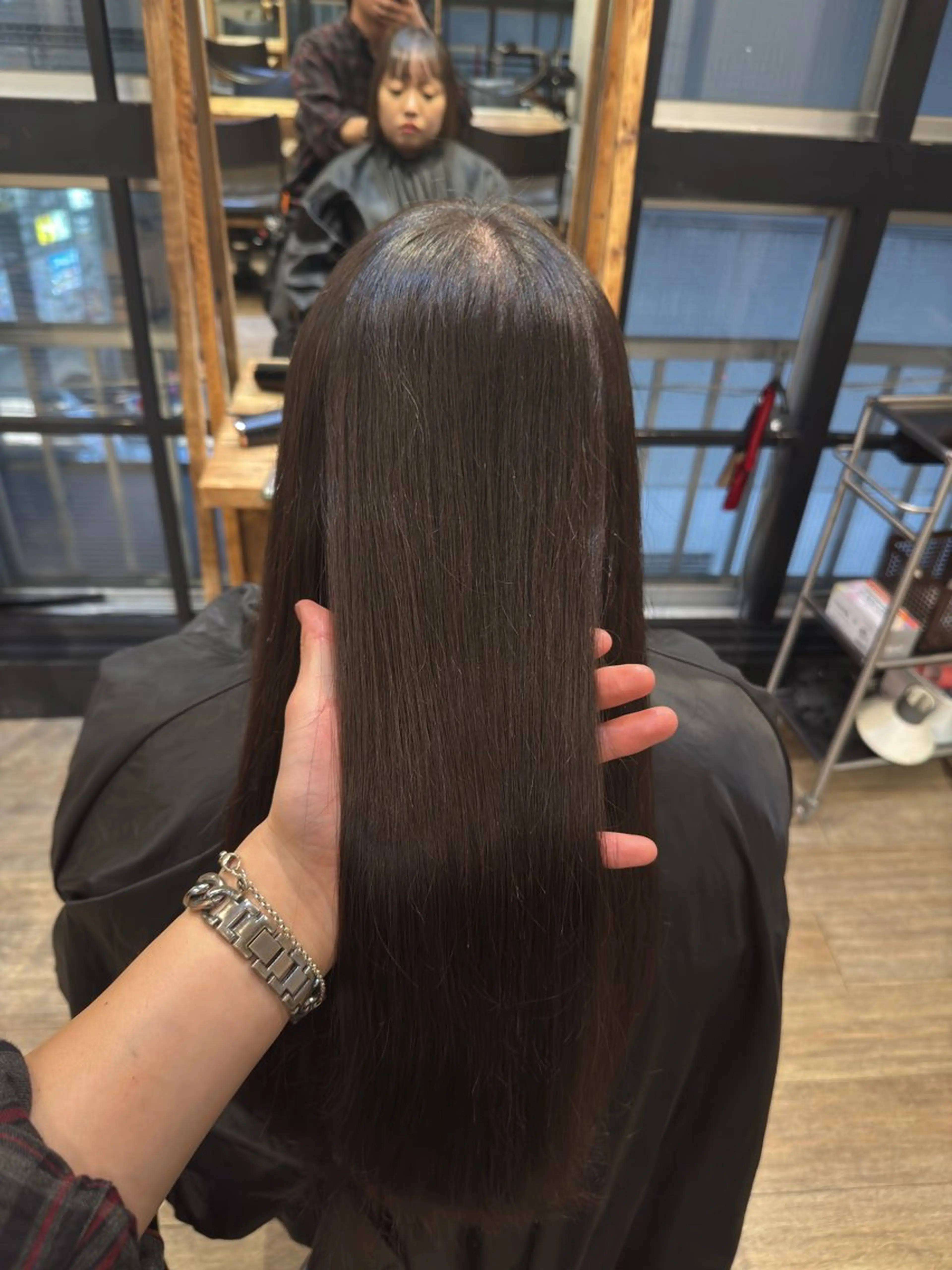 セミロング 立川/レイヤー/ 髪質改善/ 西川翔真のヘアスタイル