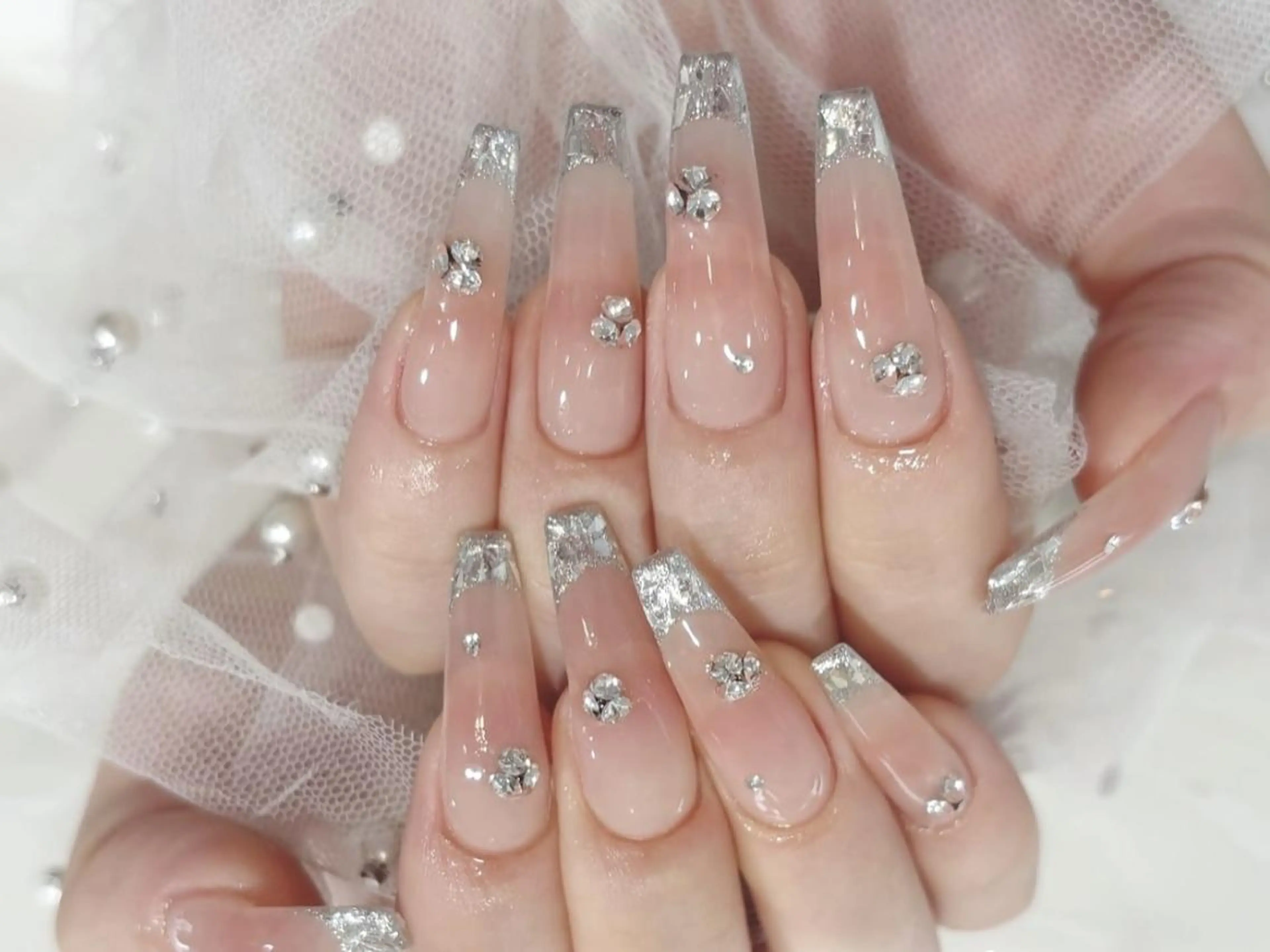 メンズ ネイル アートネイル フレンチネイル ジェルネイル キラキラネイル パラジェル Bloom kabukiのネイルデザイン