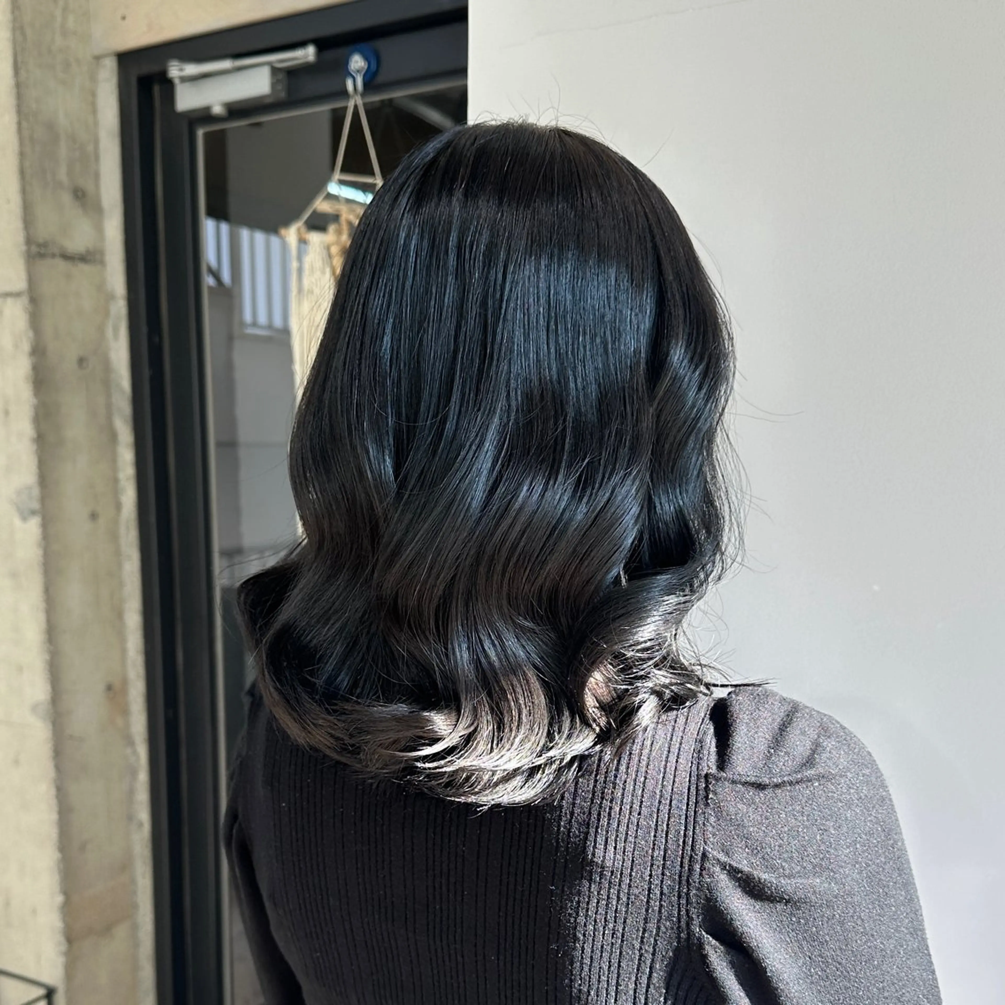 カラー あい あやみのヘアスタイル