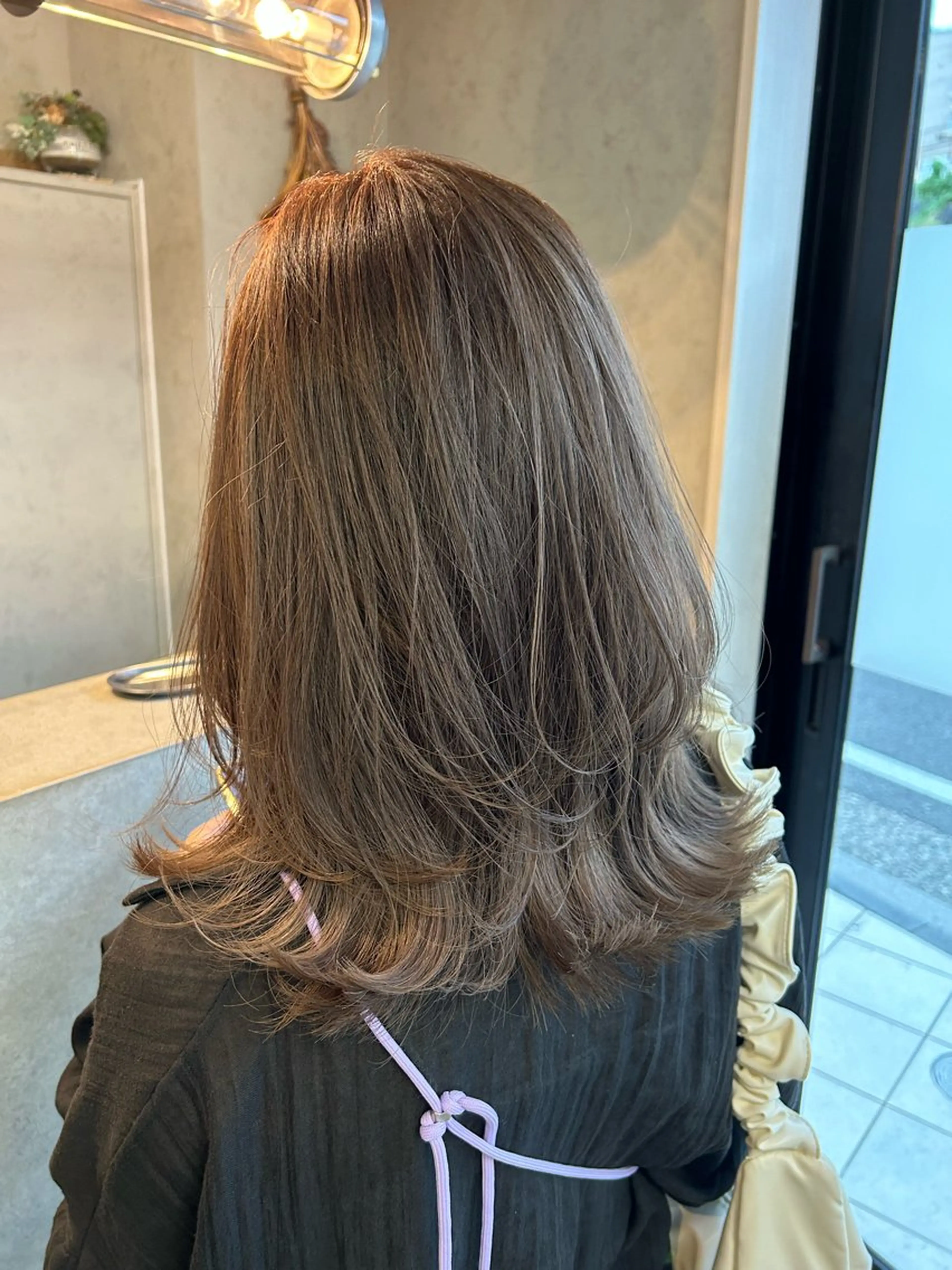 セミロング カラー Haru/THREE …by velvetのヘアスタイル