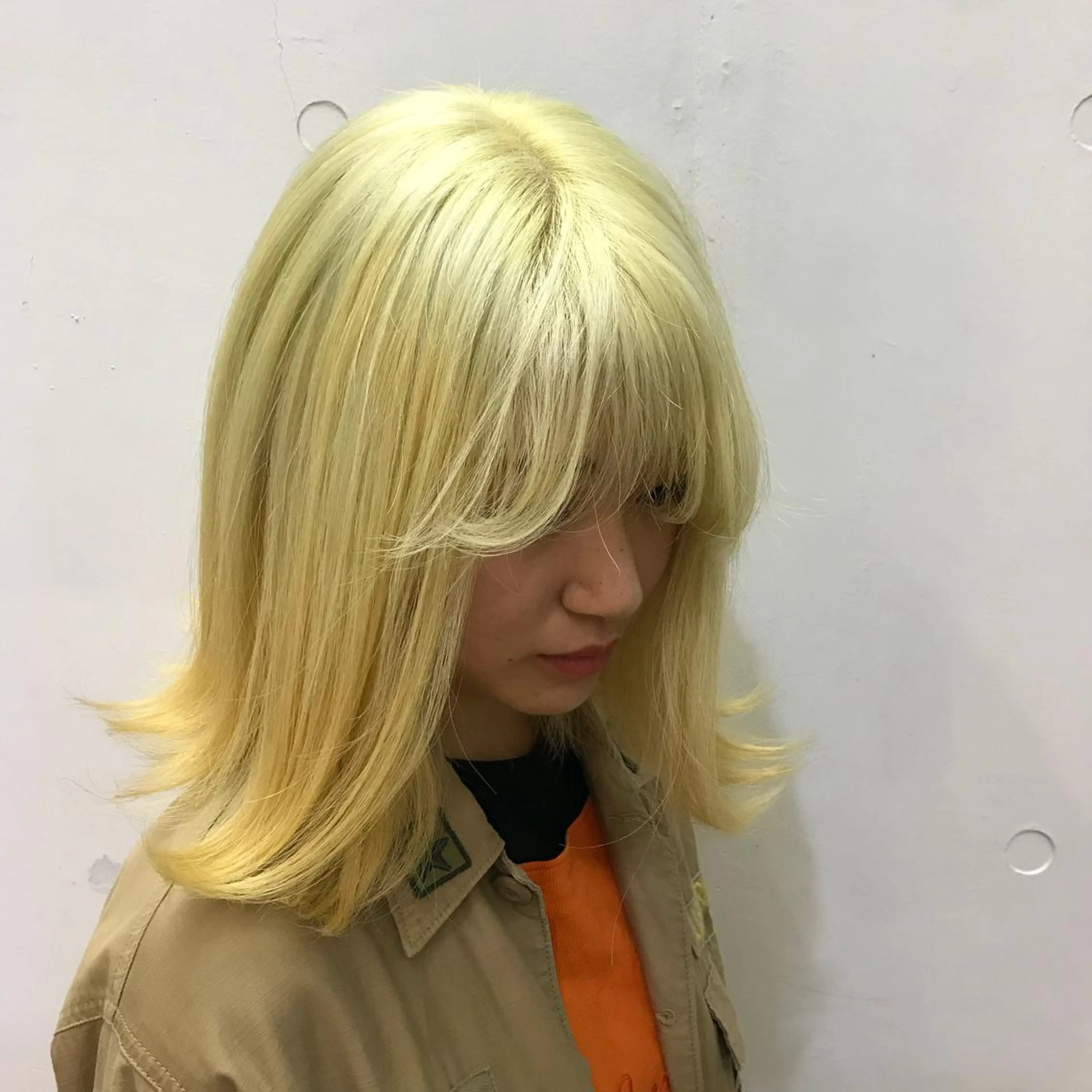 ミディアム カラー 和田出 美月のヘアスタイル